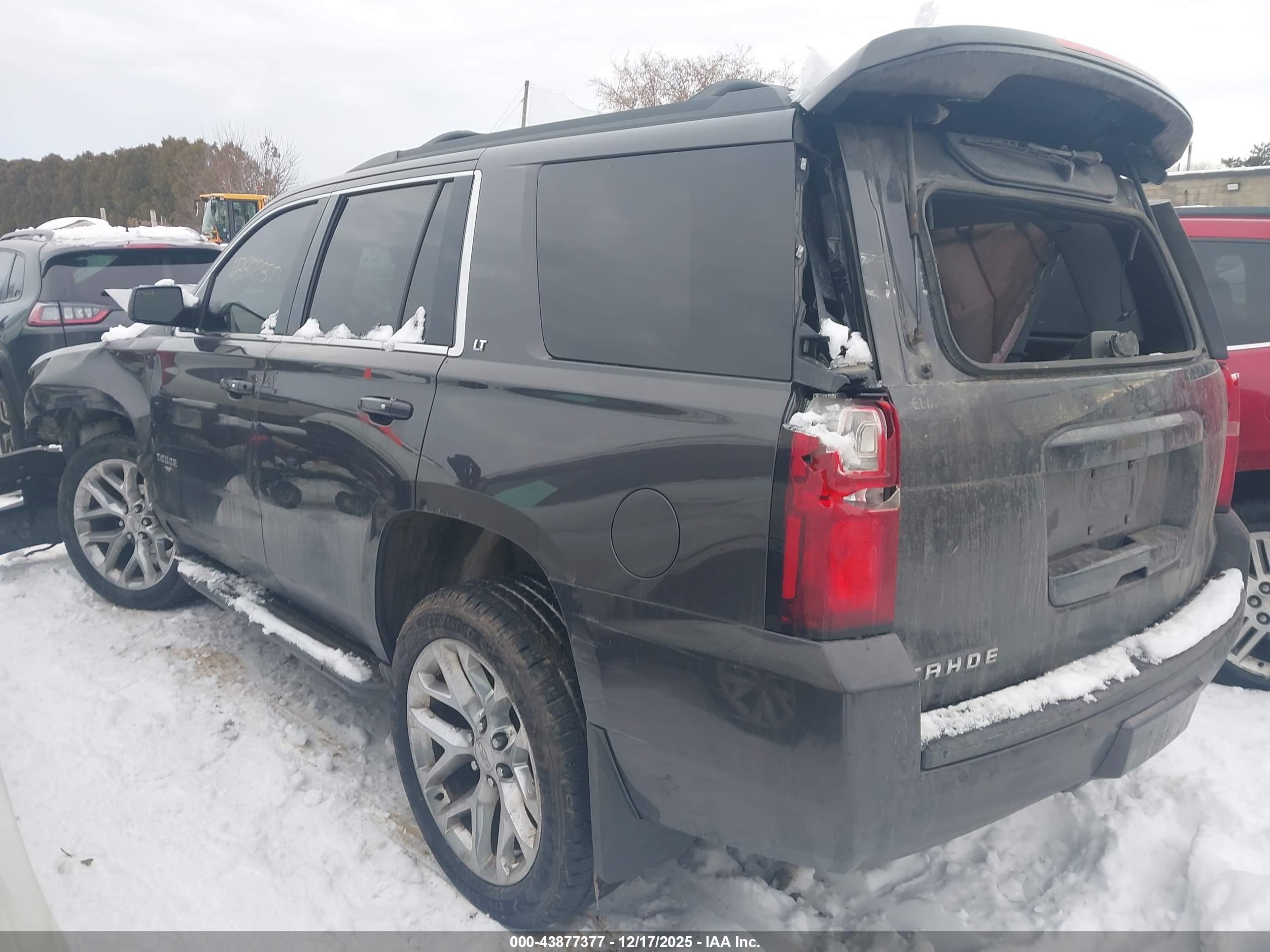 CHEVROLET TAHOE image 3