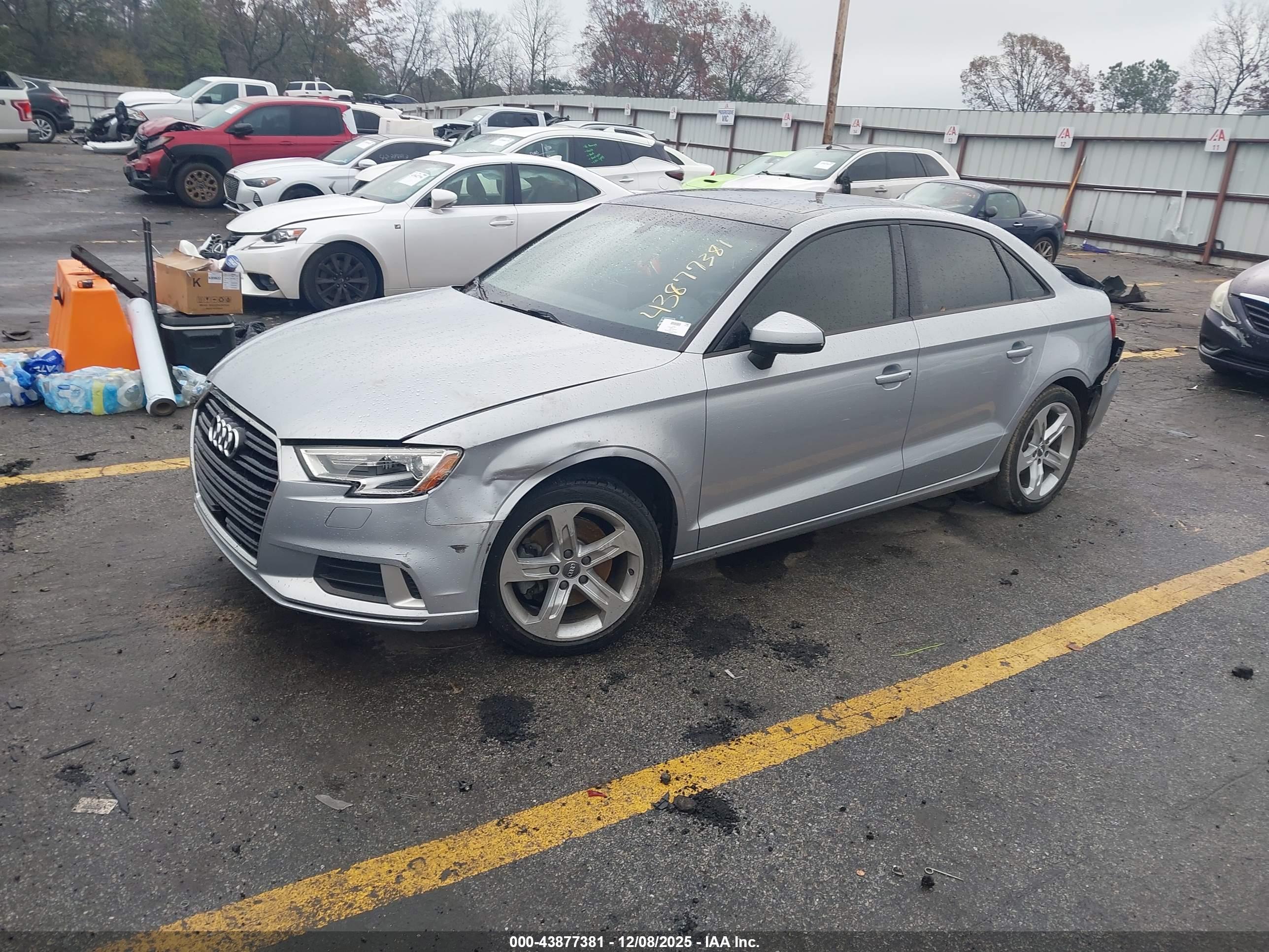 AUDI A3 image 2