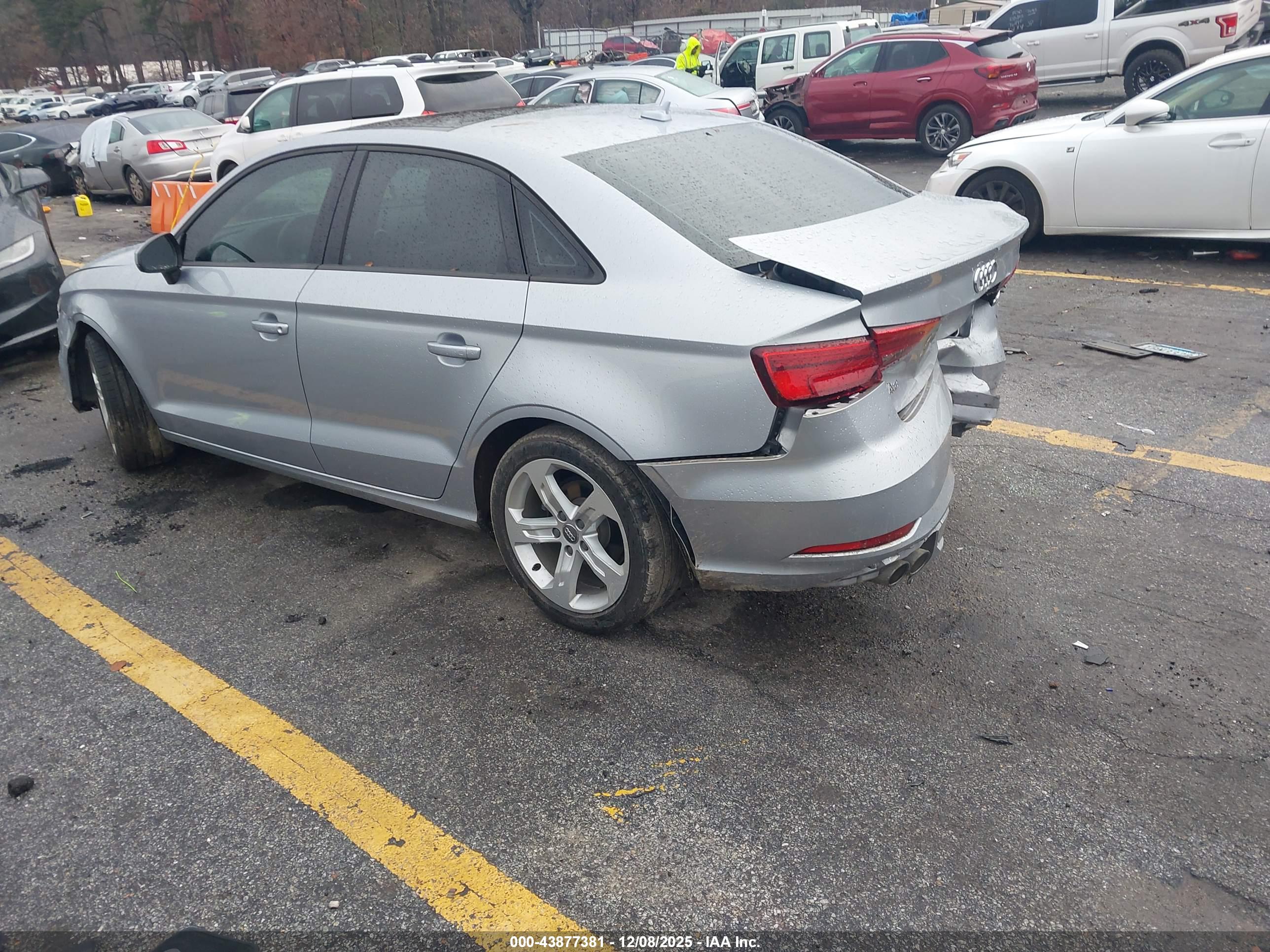 AUDI A3 image 3