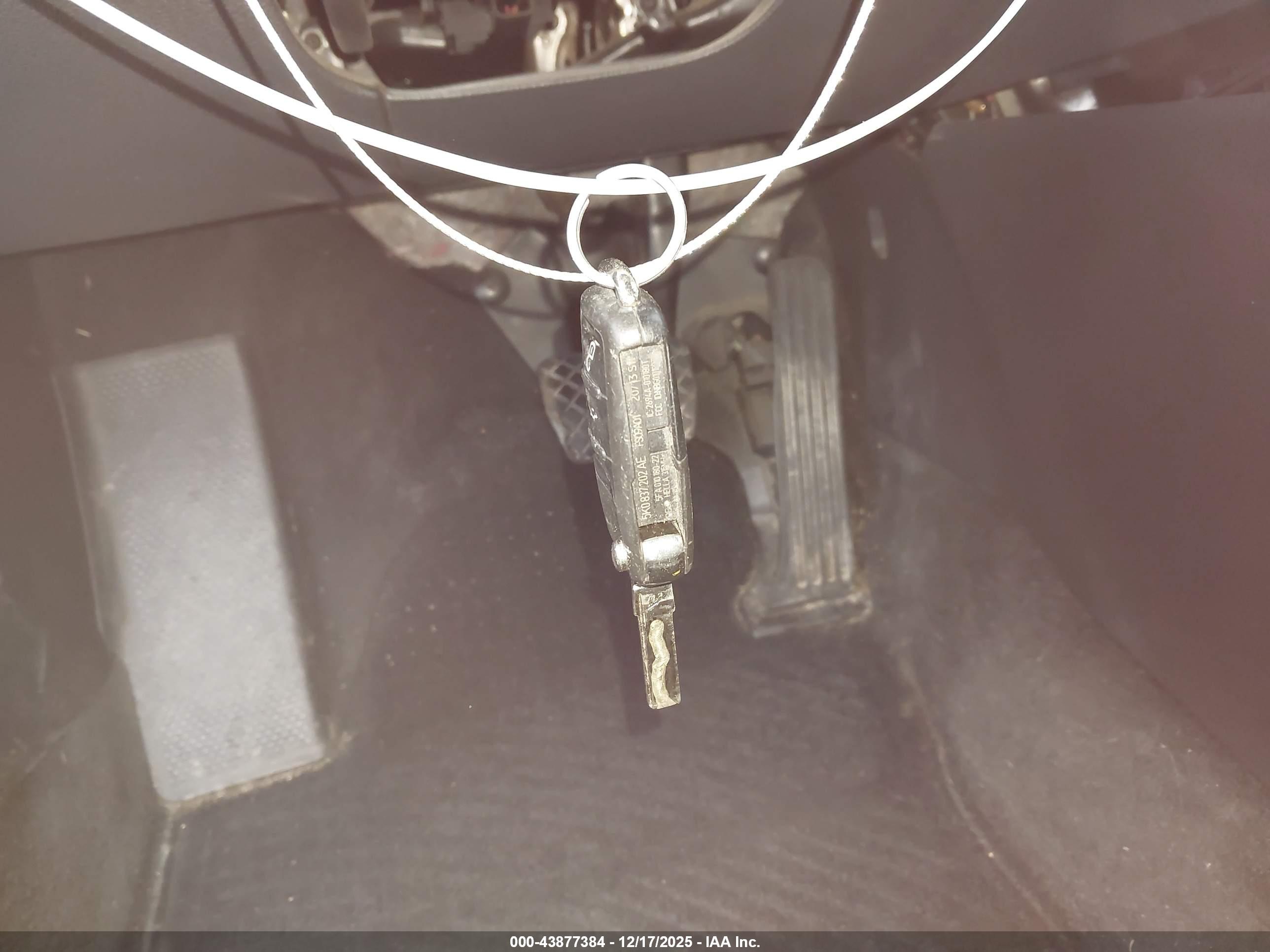 VOLKSWAGEN PASSAT image 11