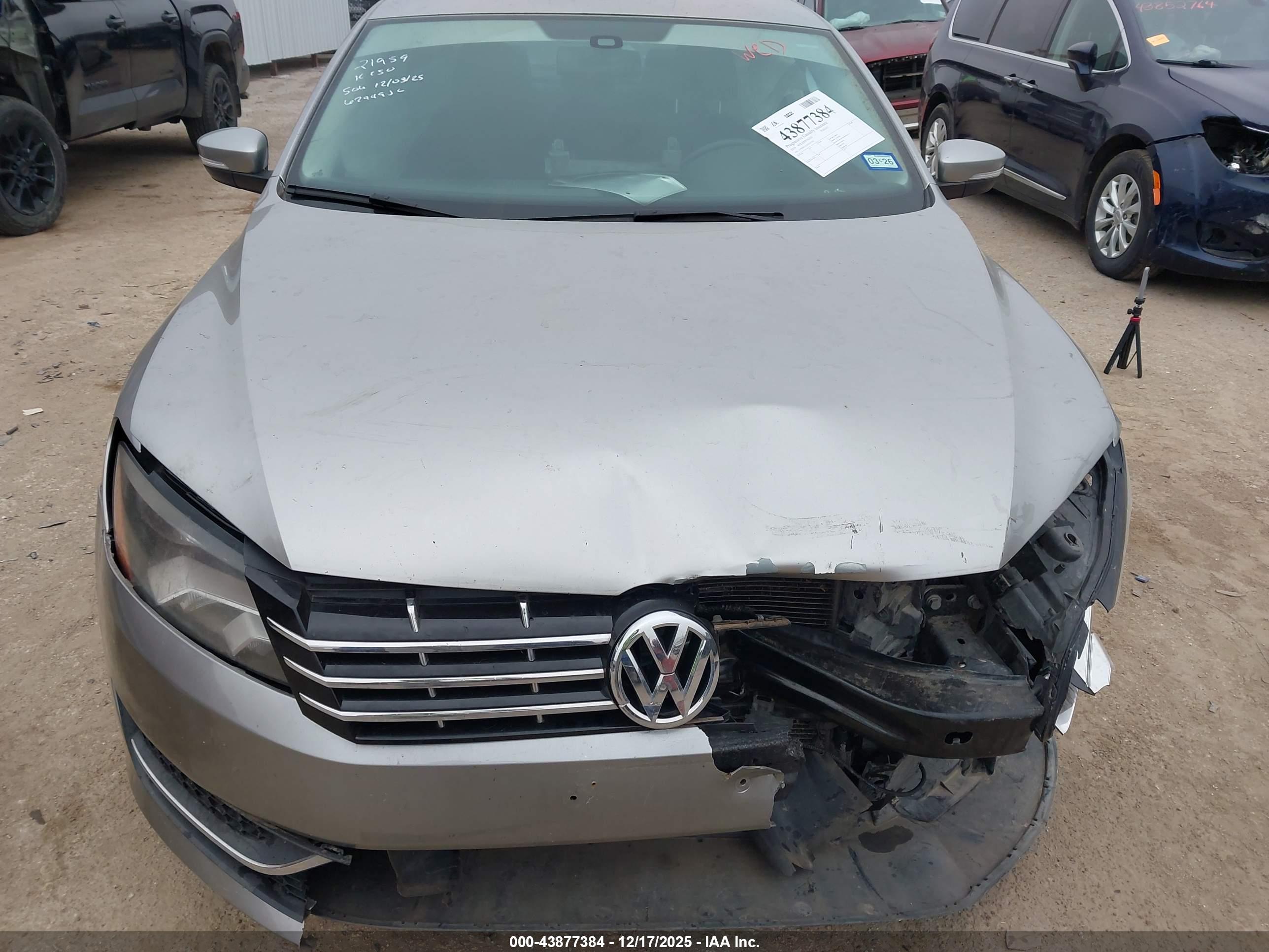 VOLKSWAGEN PASSAT image 6