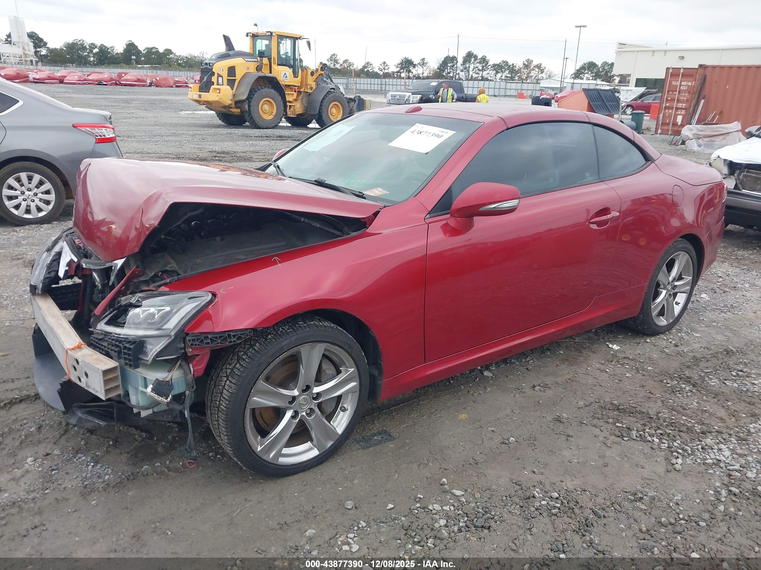 LEXUS IS image 2