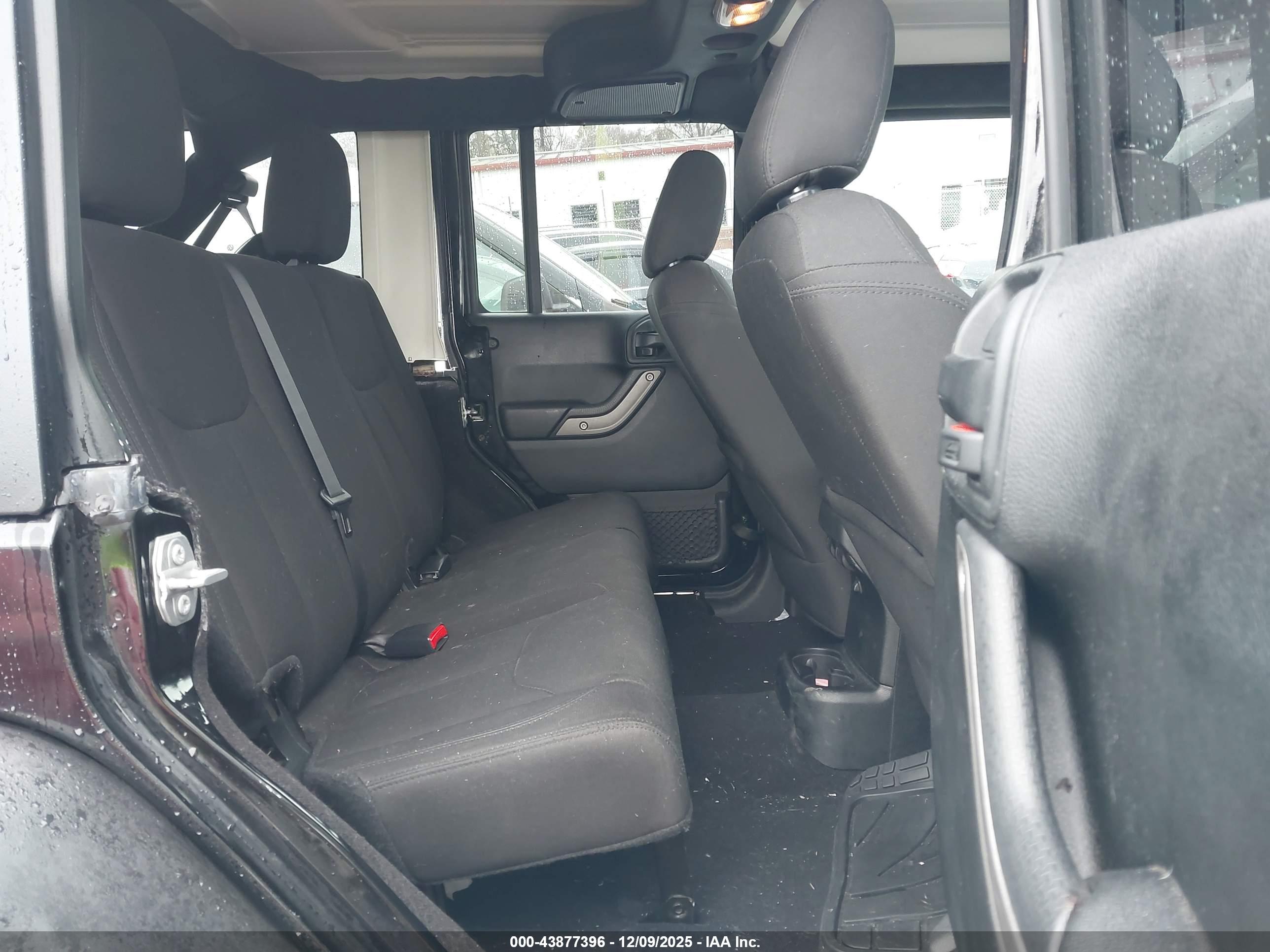 JEEP WRANGLER image 8