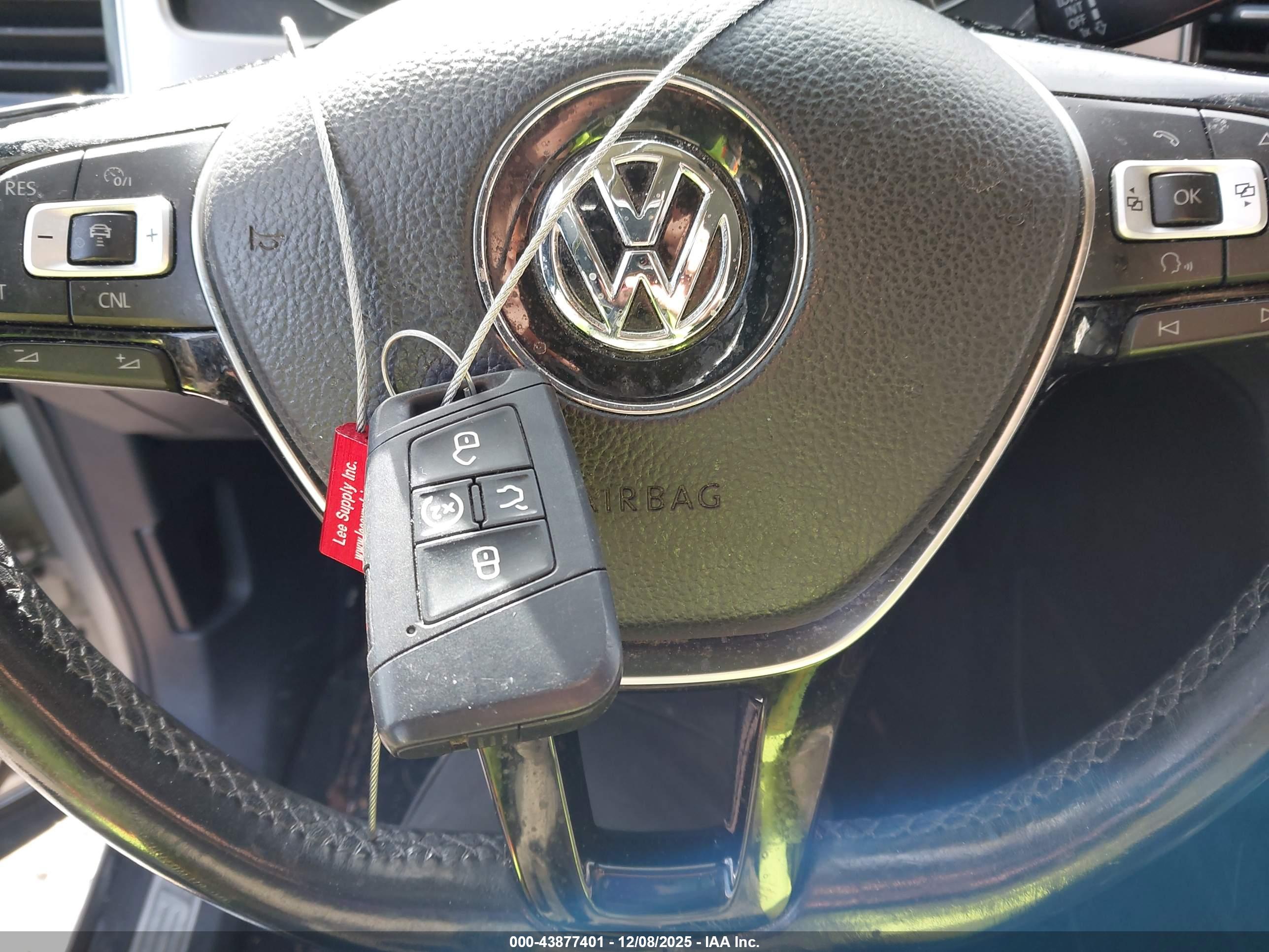 VOLKSWAGEN ATLAS image 11
