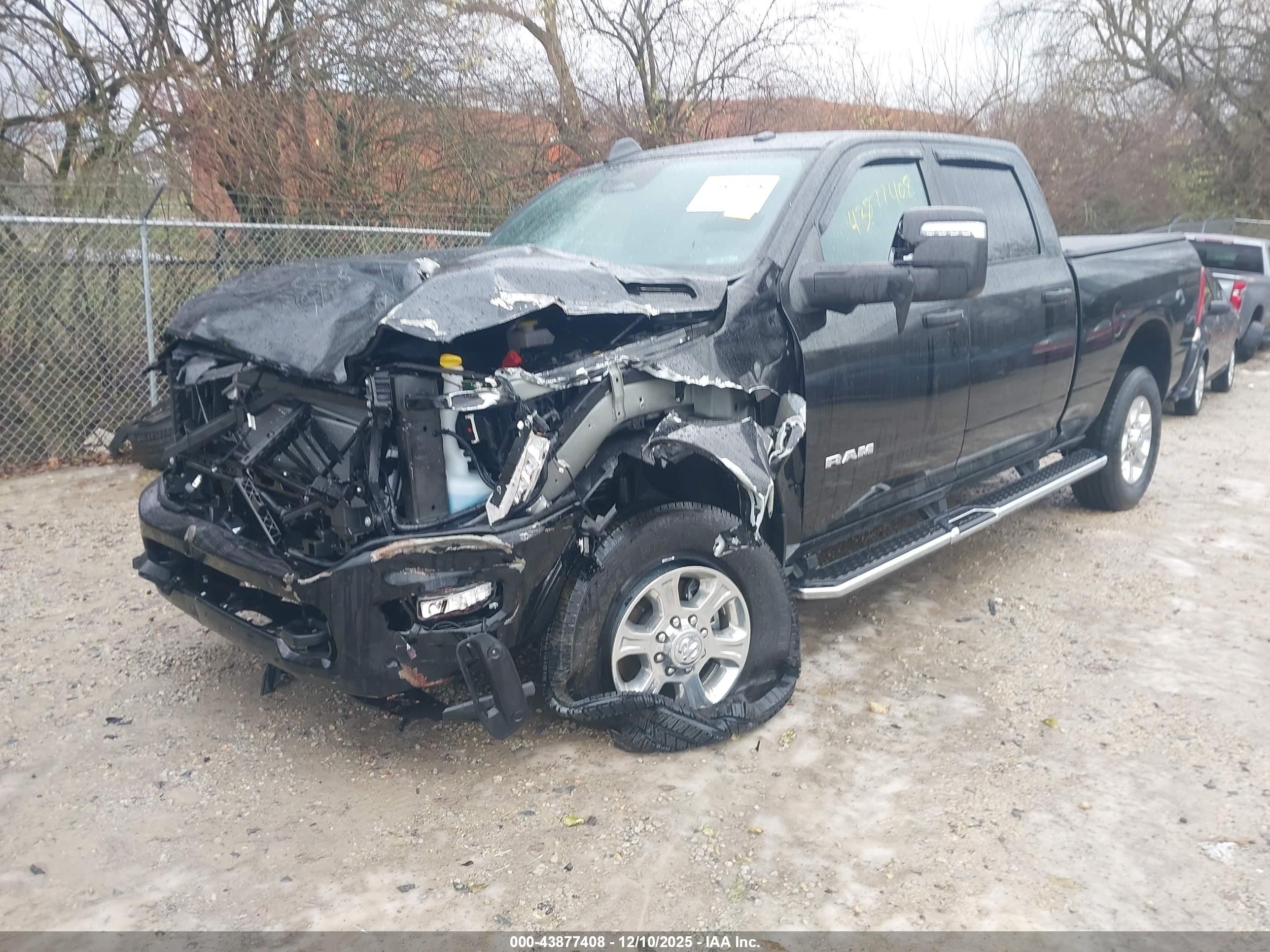 RAM 2500 image 2