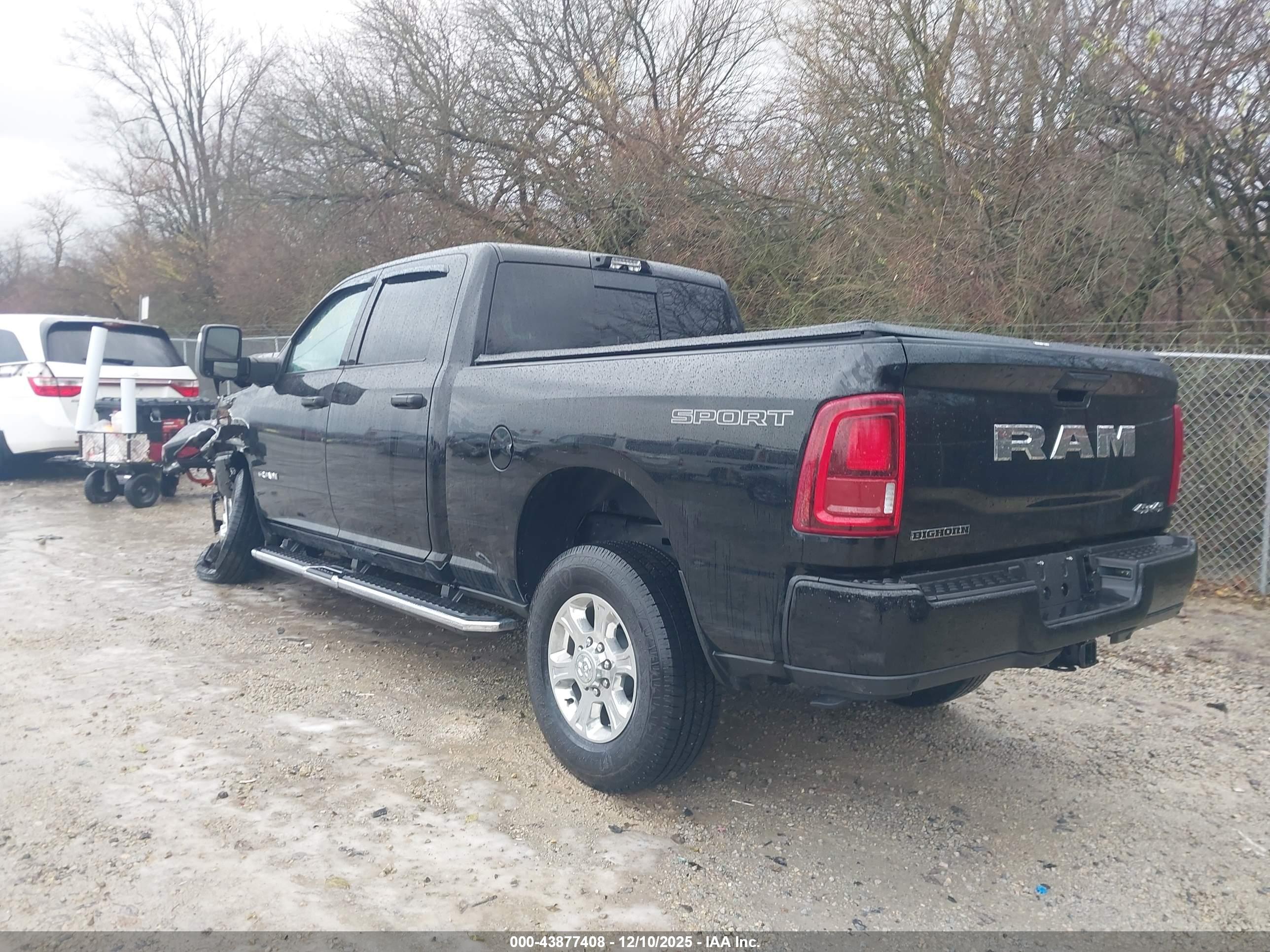 RAM 2500 image 3