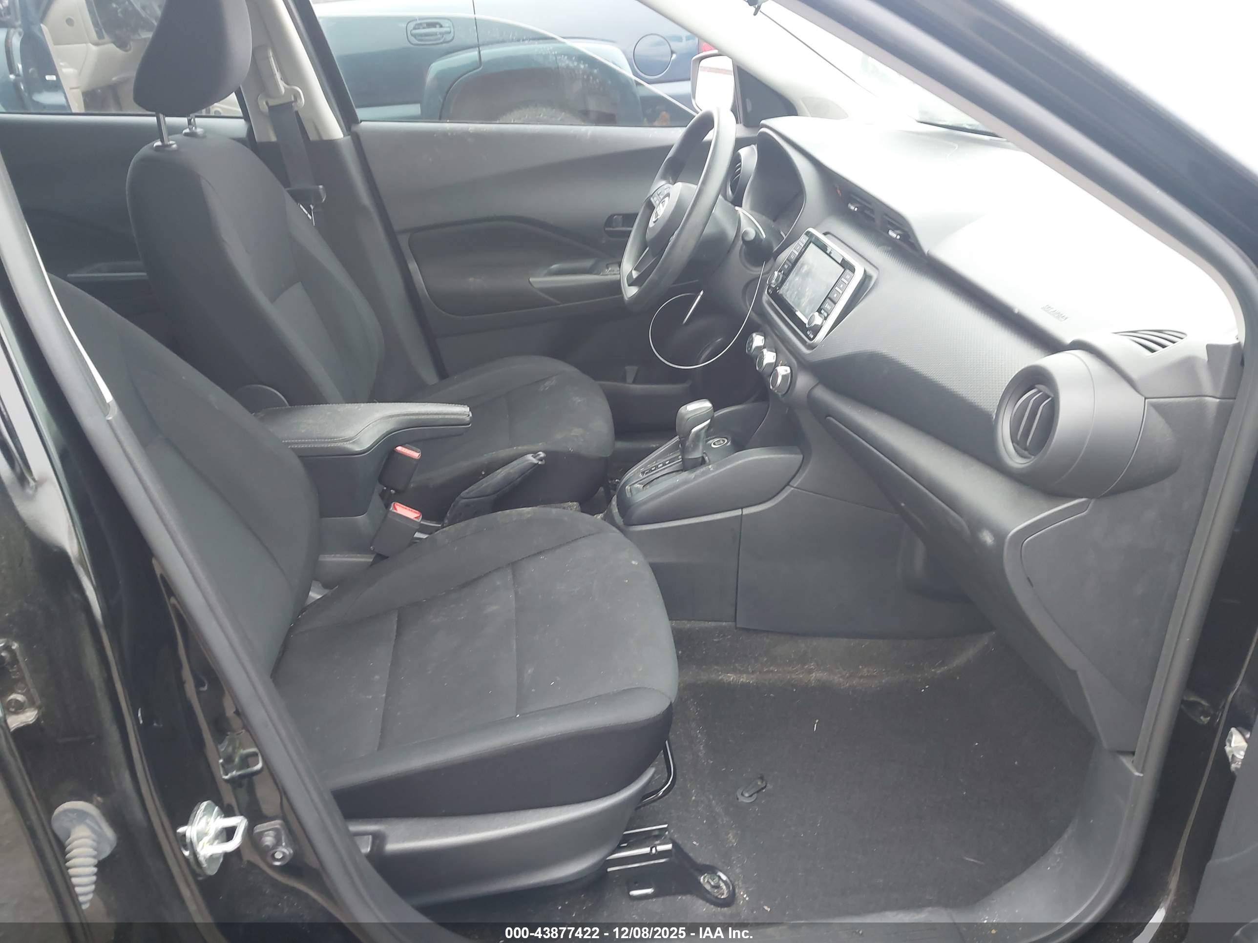 NISSAN KICKS image 5