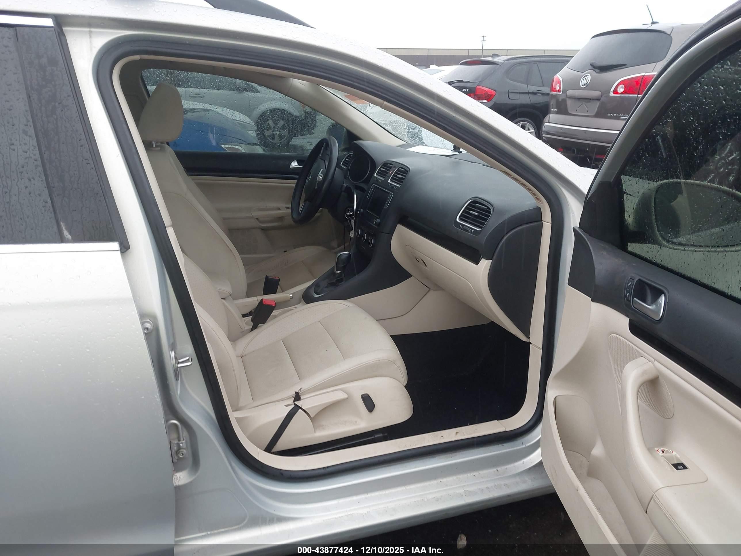 VOLKSWAGEN JETTA image 5