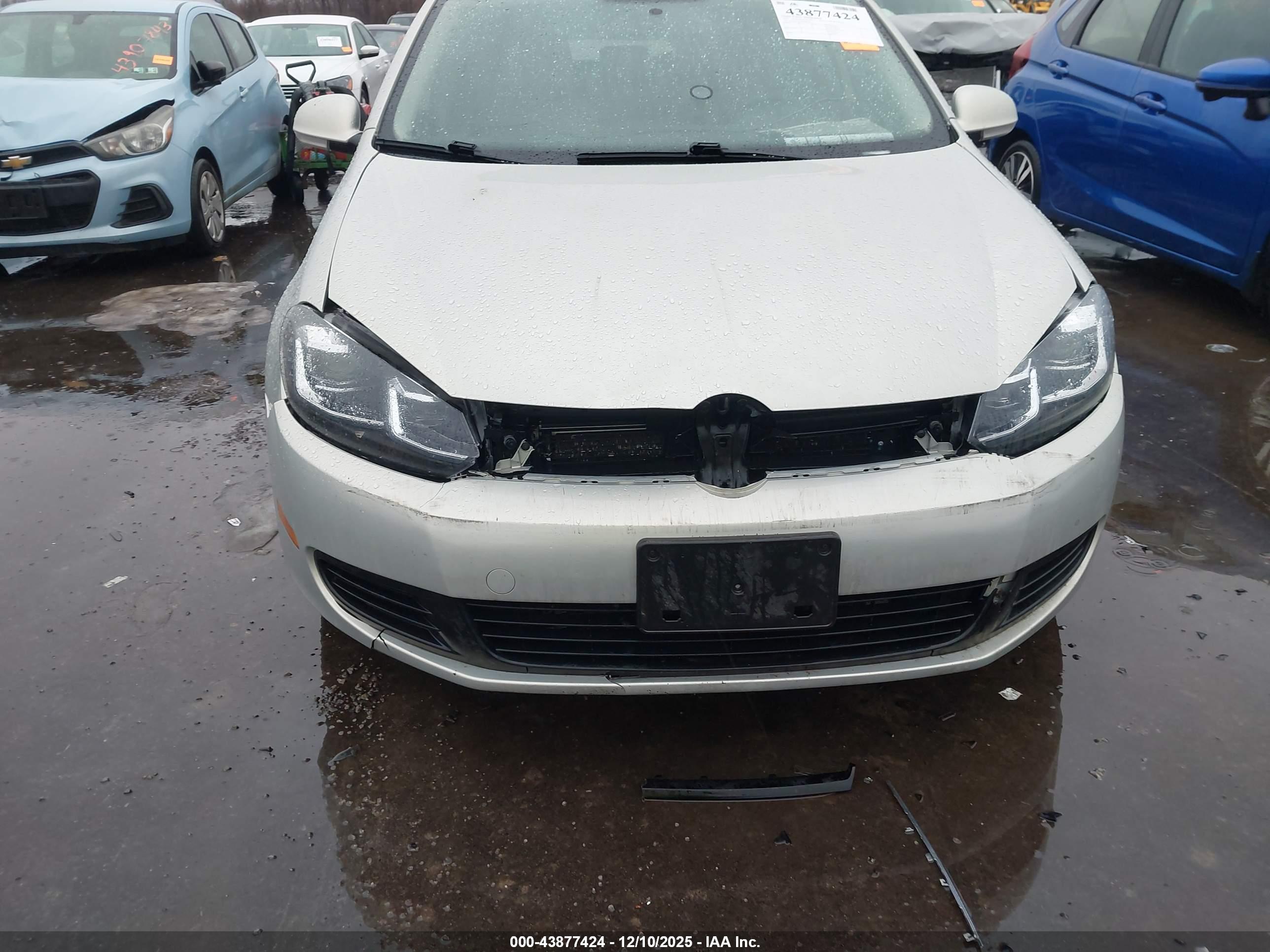 VOLKSWAGEN JETTA image 6
