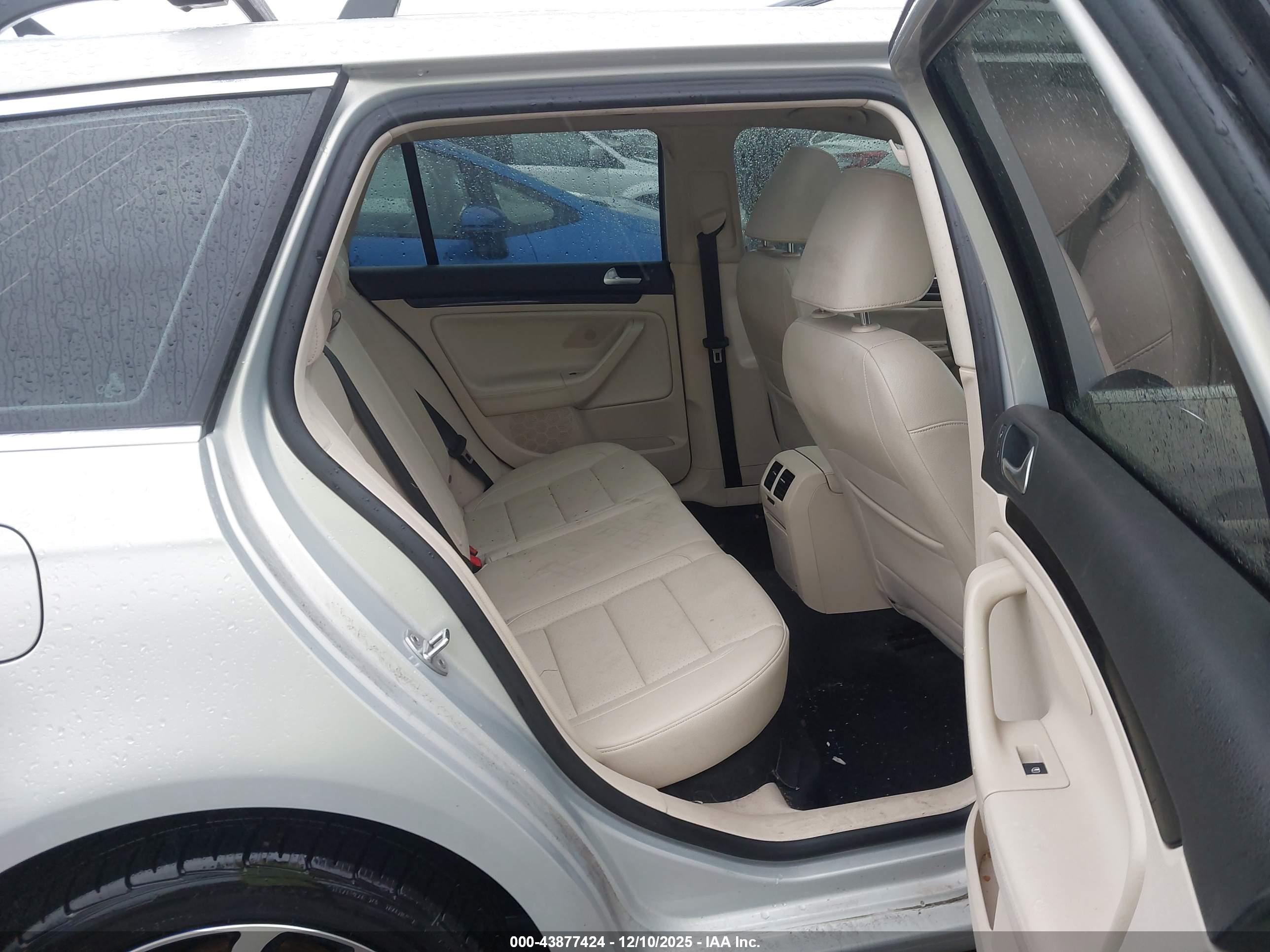 VOLKSWAGEN JETTA image 8