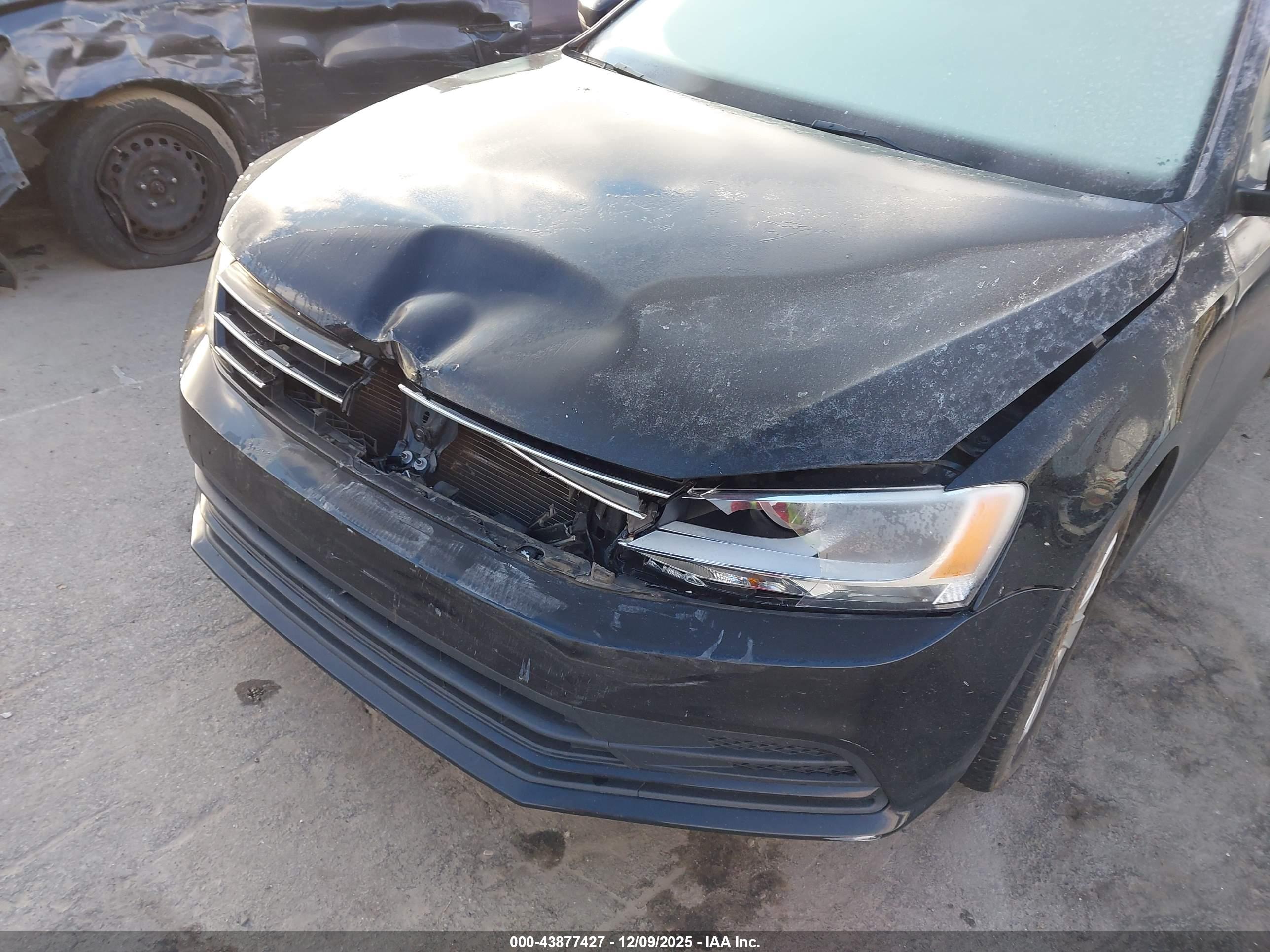VOLKSWAGEN JETTA image 6