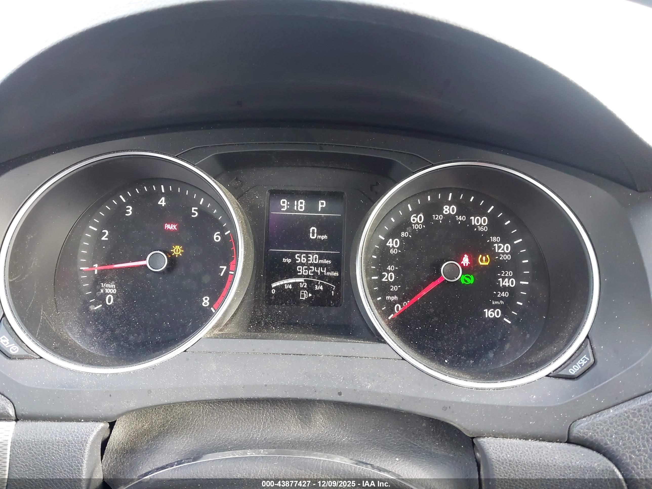 VOLKSWAGEN JETTA image 7