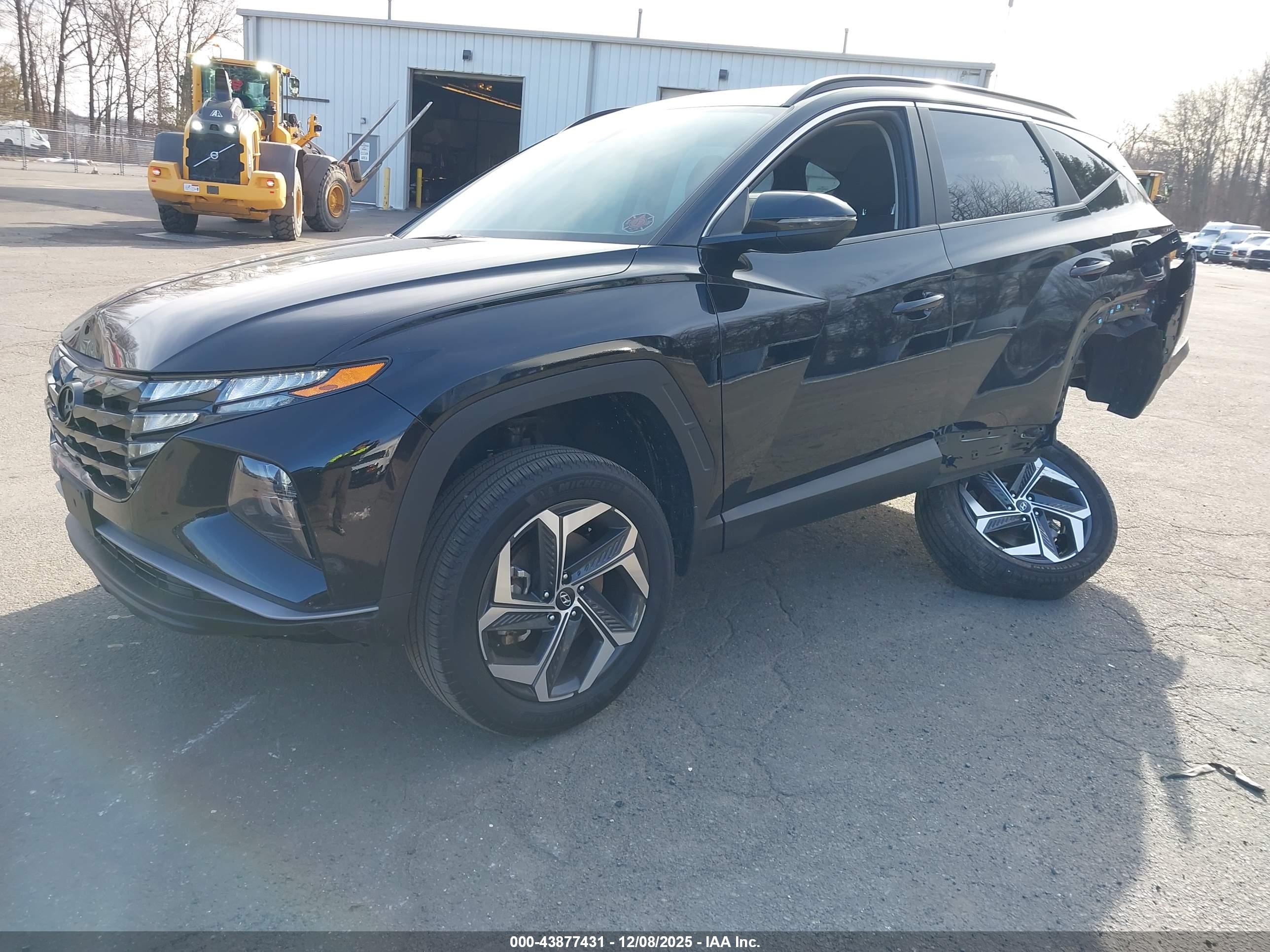 HYUNDAI TUCSON image 2