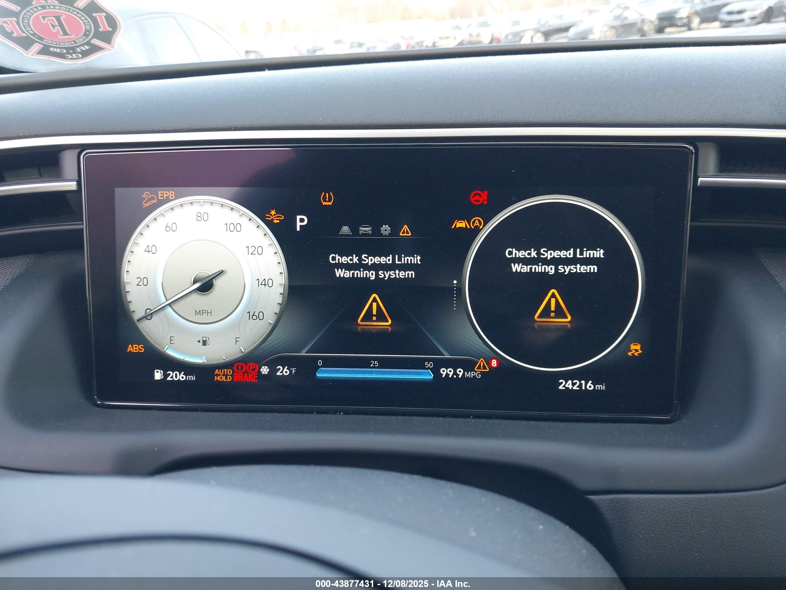 HYUNDAI TUCSON image 7