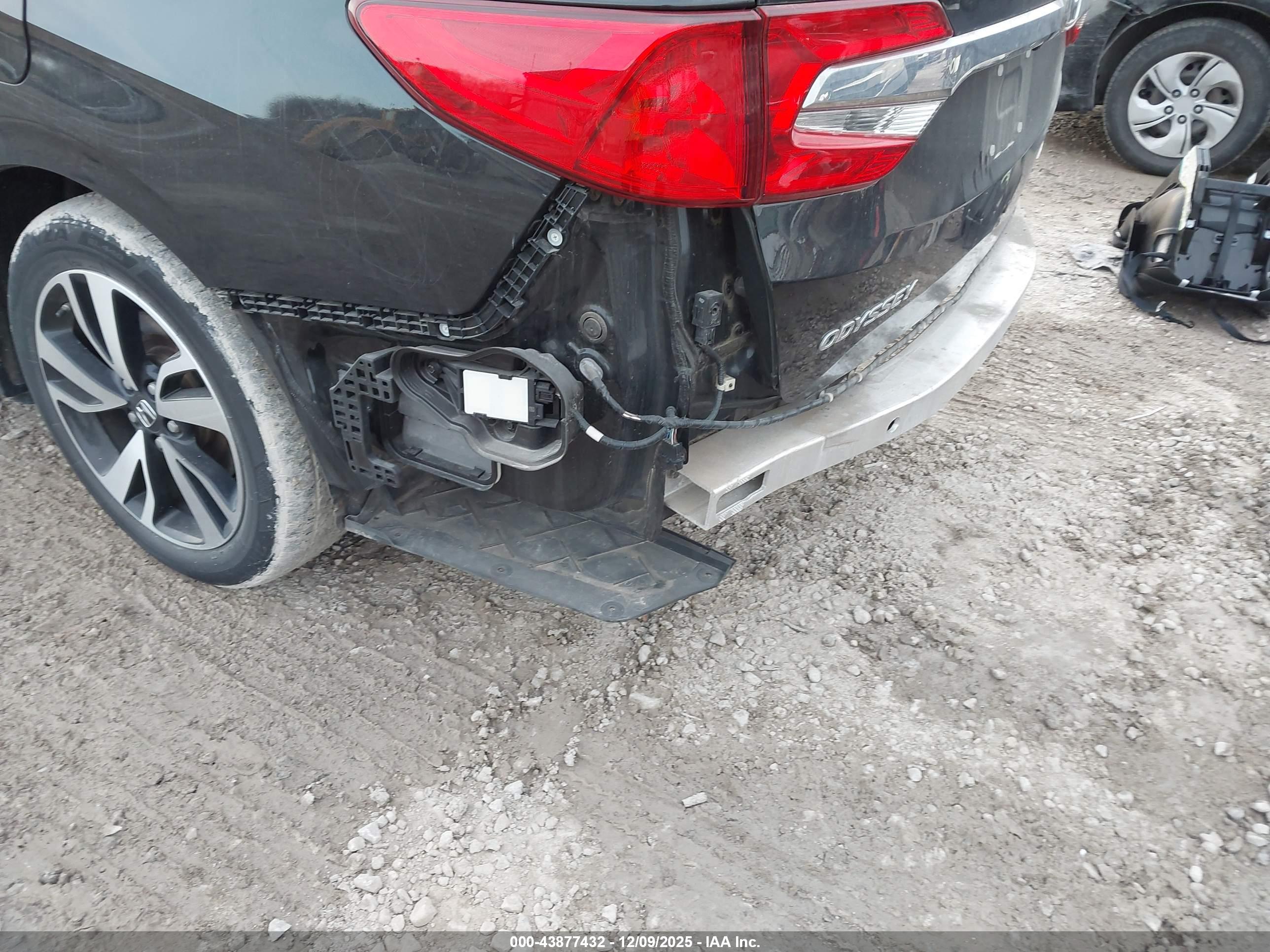 HONDA ODYSSEY image 6