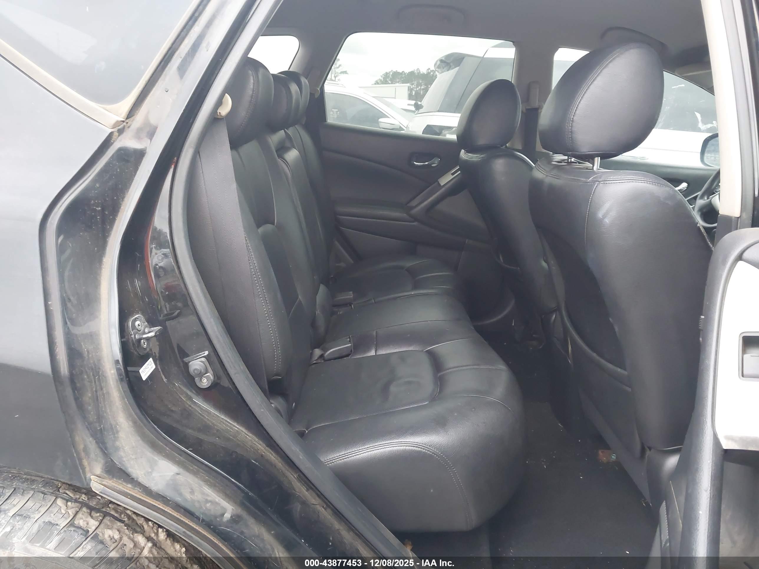 NISSAN MURANO image 8