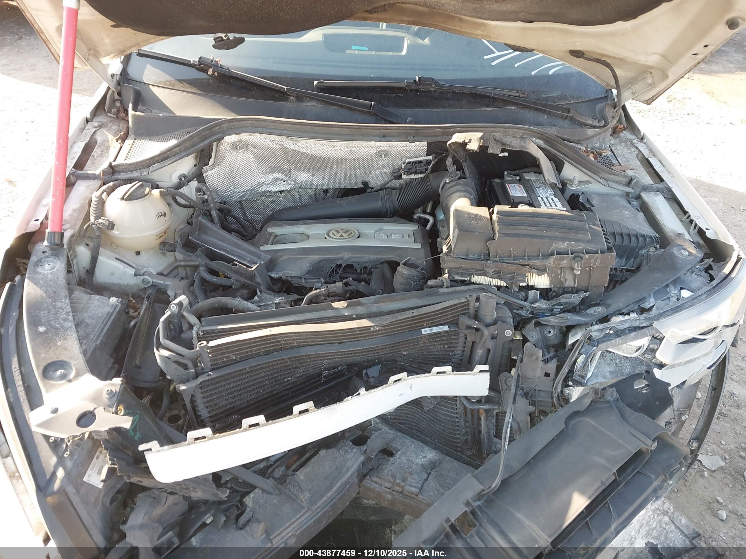 VOLKSWAGEN TIGUAN image 10