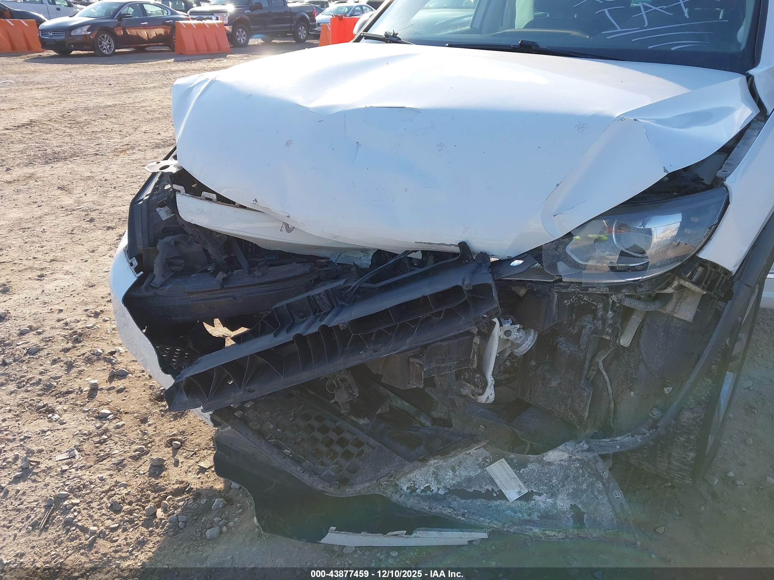 VOLKSWAGEN TIGUAN image 6