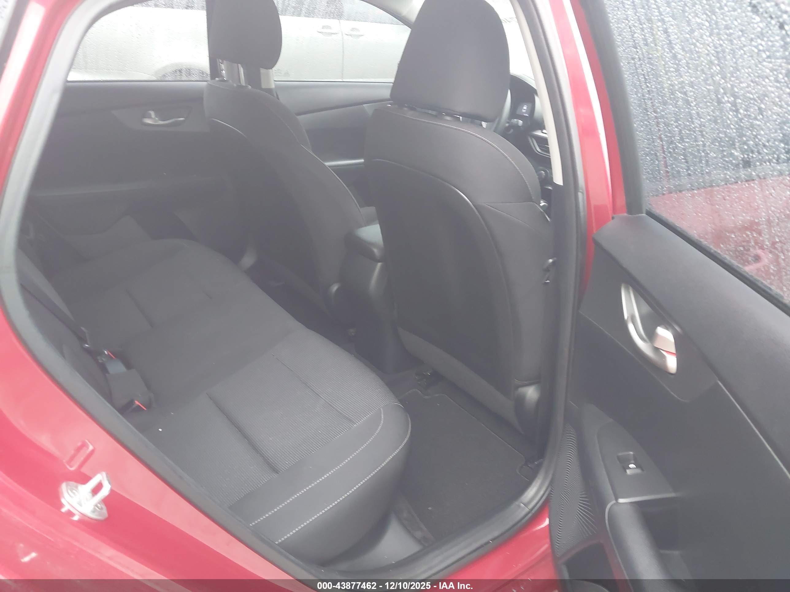 KIA FORTE image 8