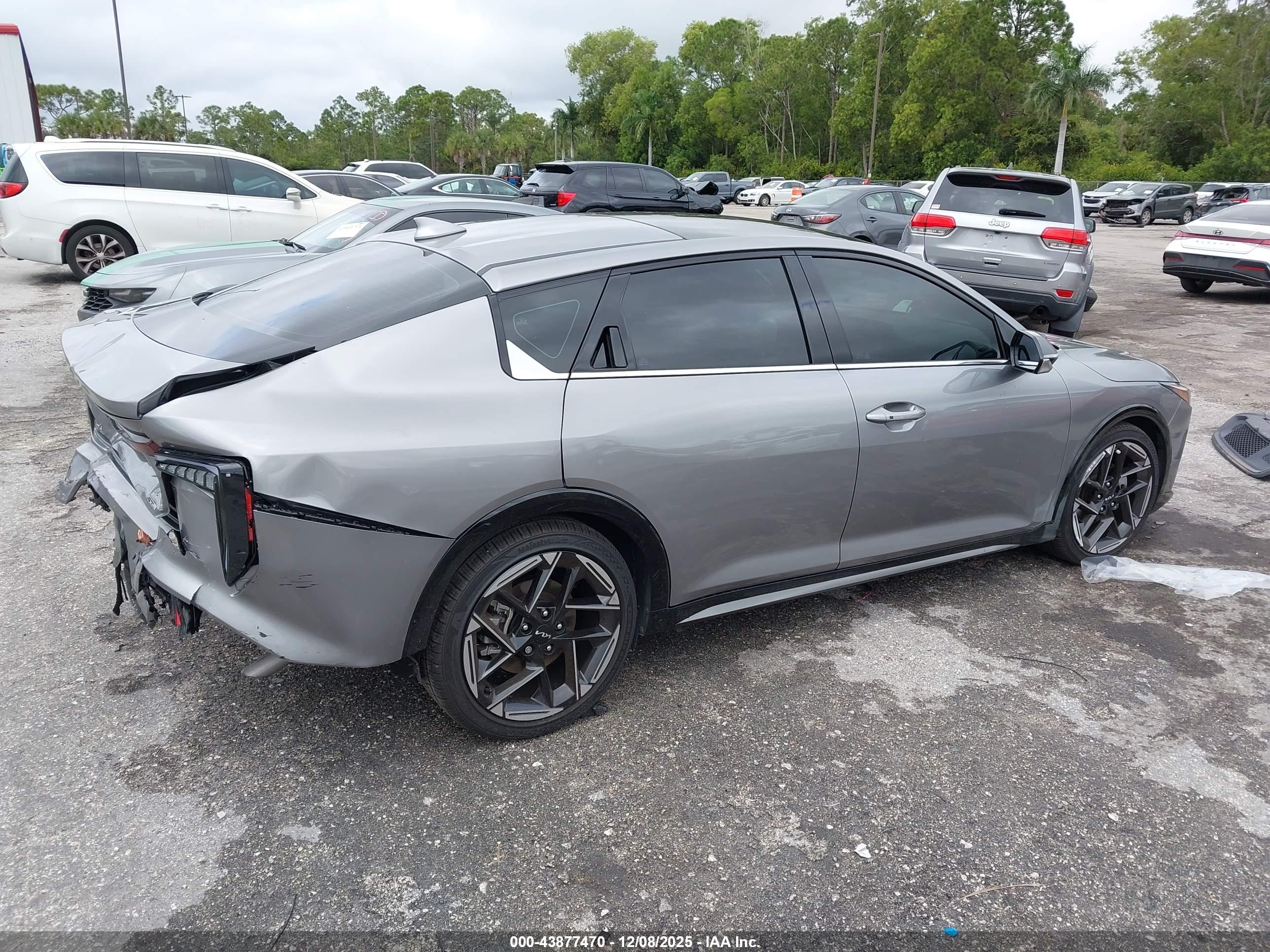KIA K4 image 4