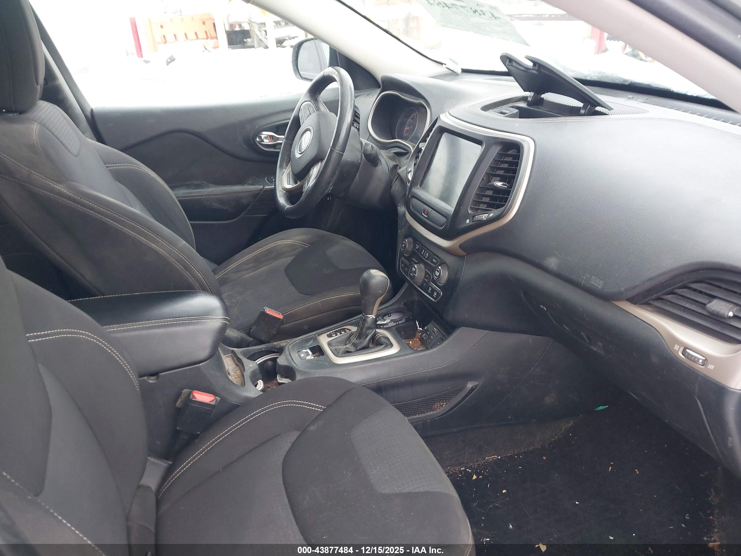 JEEP CHEROKEE image 5