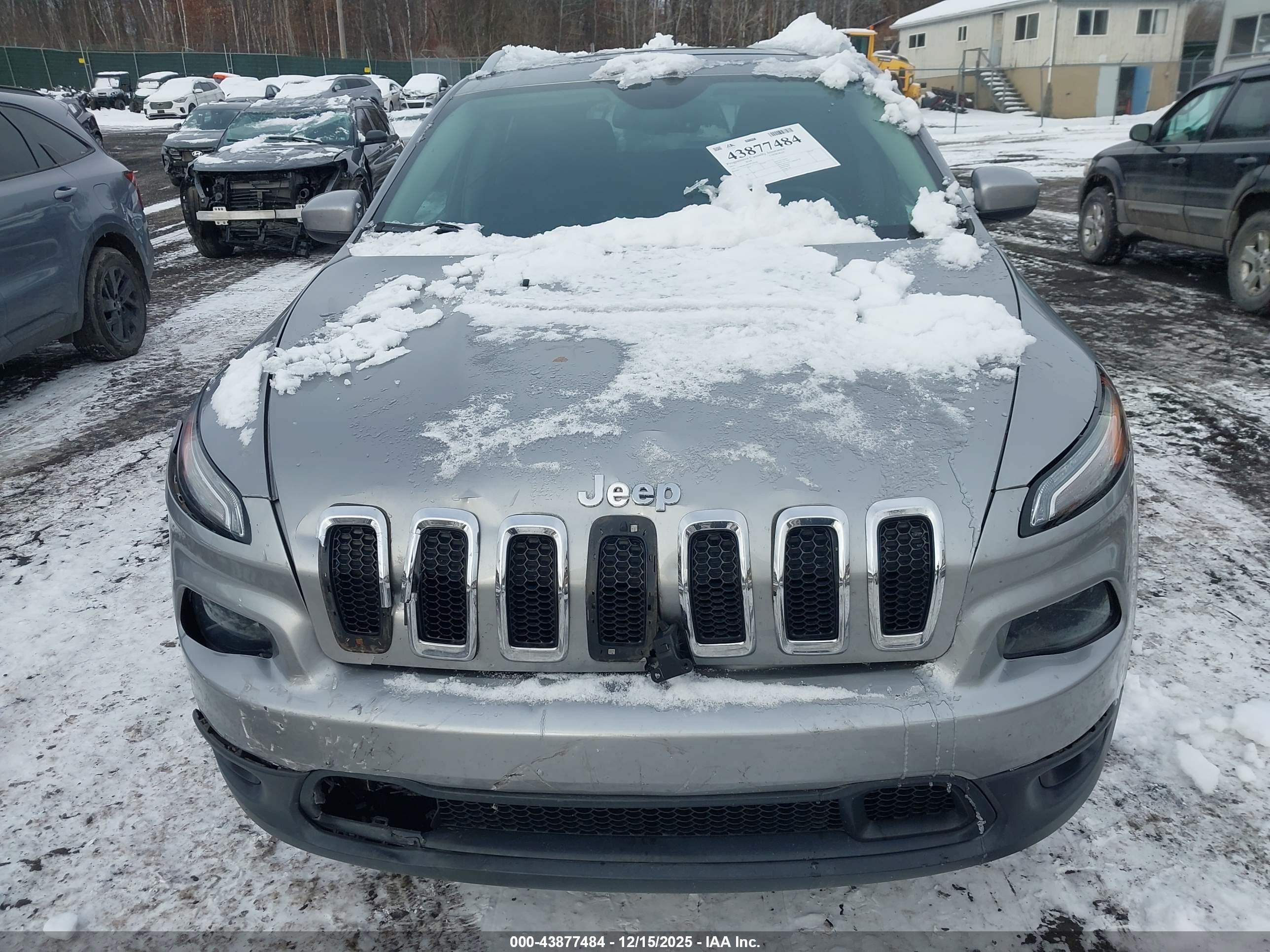JEEP CHEROKEE image 6