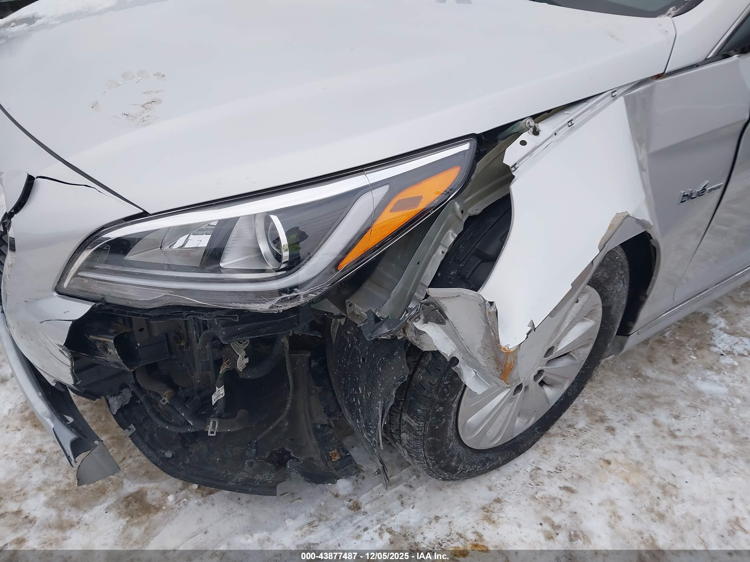 HYUNDAI SONATA image 6