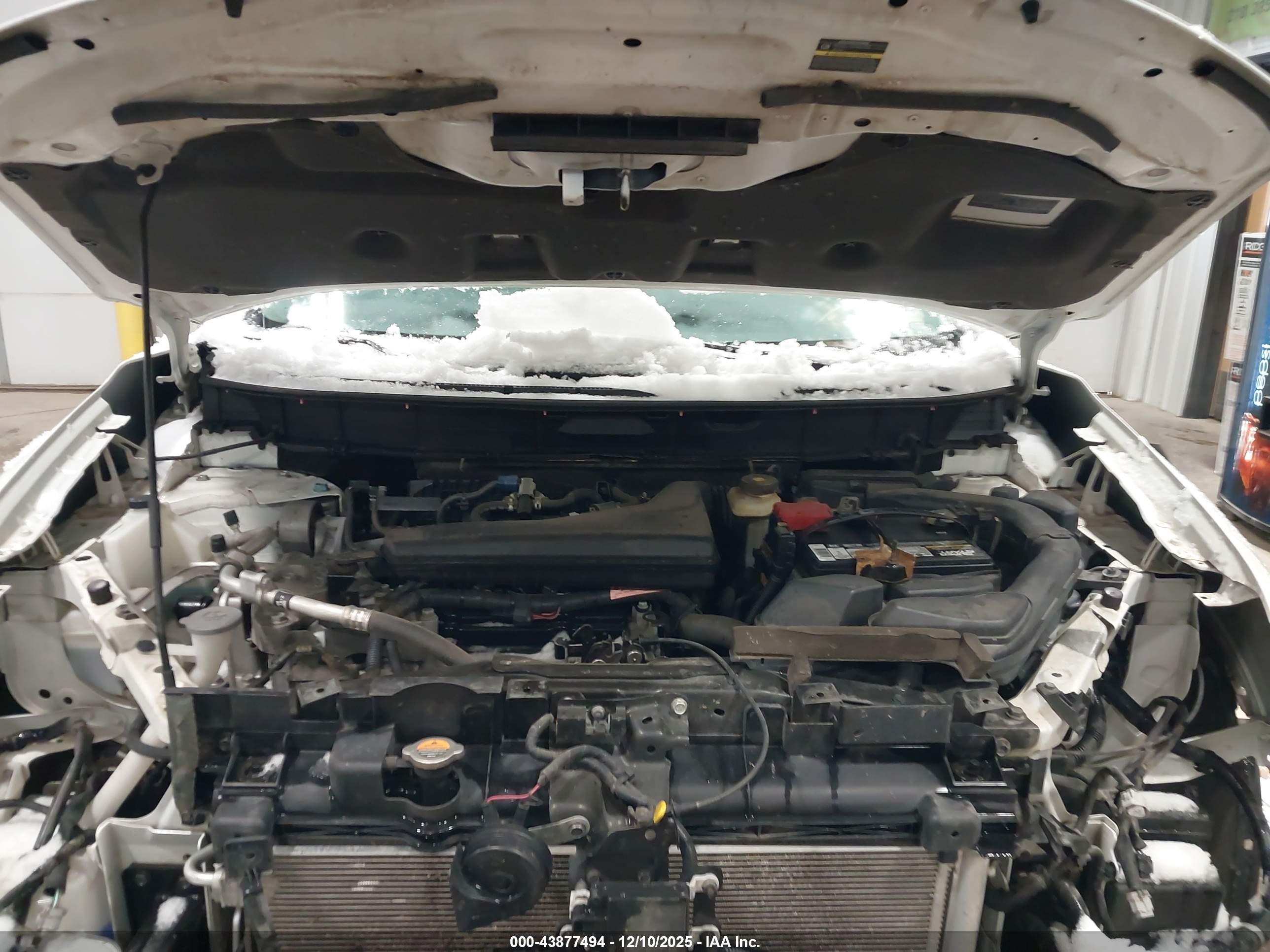NISSAN ROGUE image 10