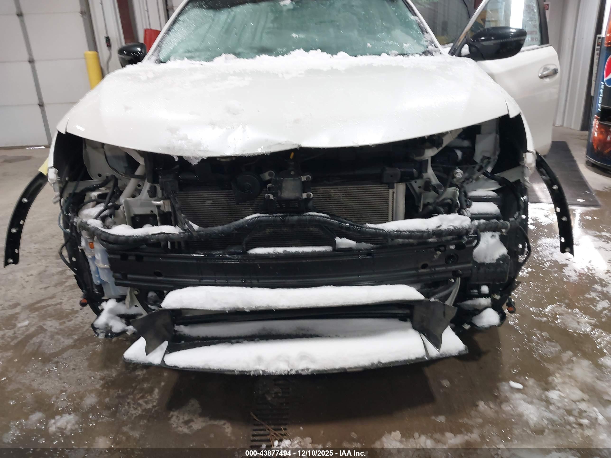 NISSAN ROGUE image 6