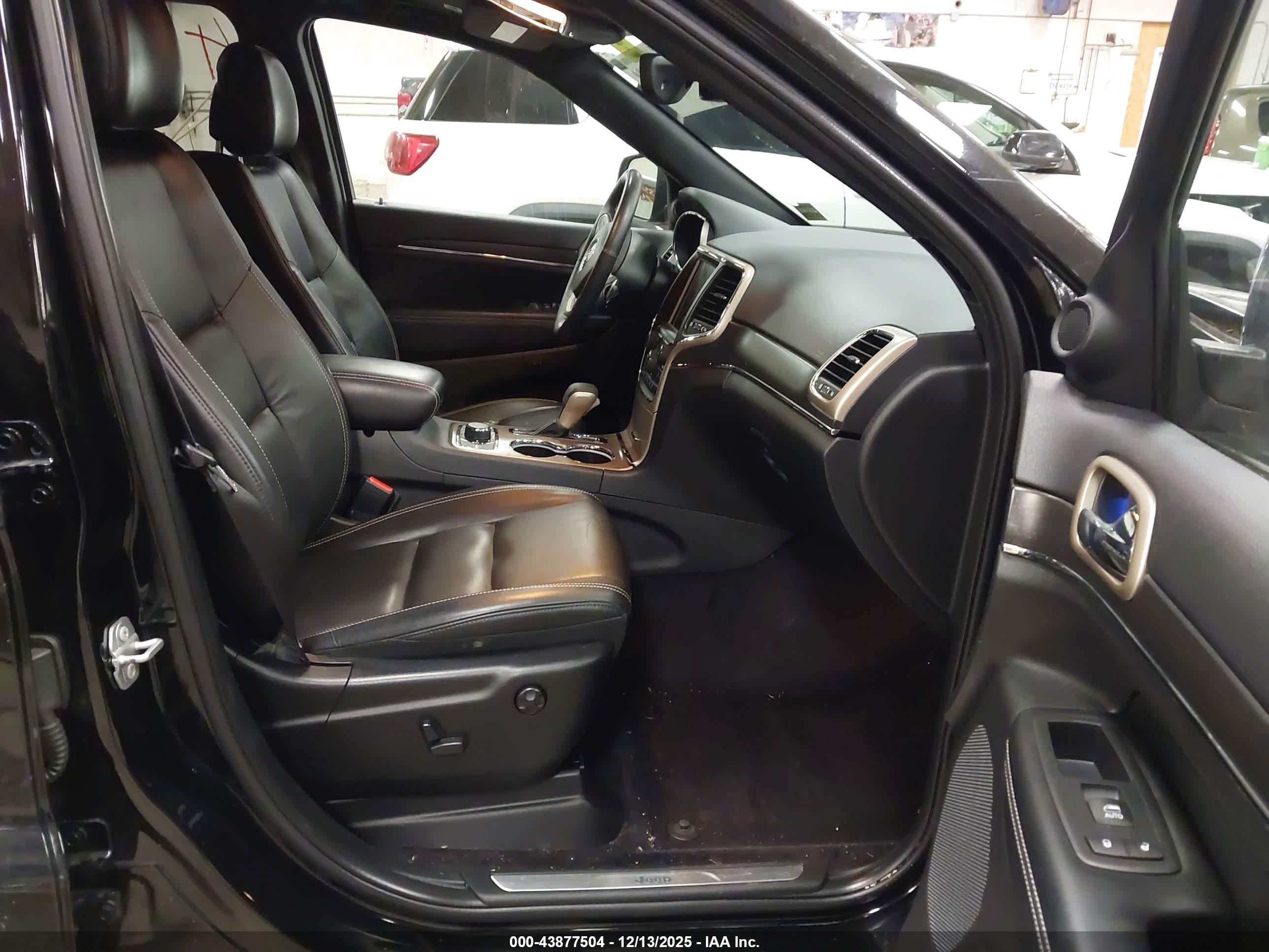 JEEP GRAND image 5