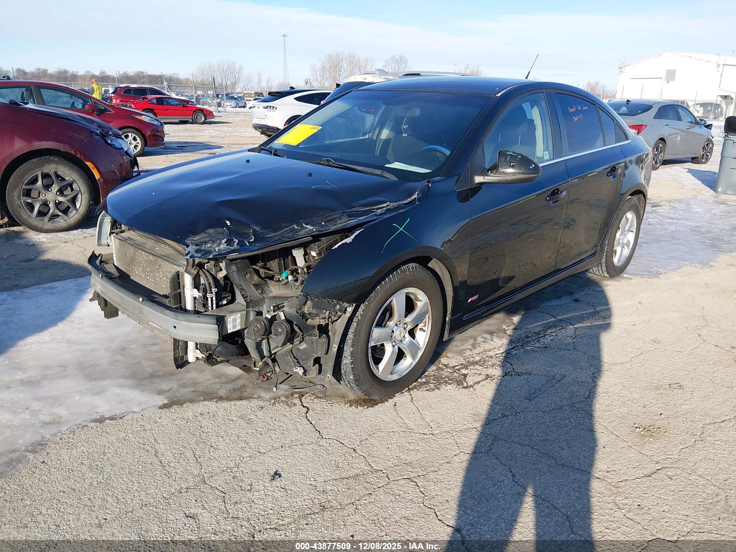 CHEVROLET CRUZE image 2