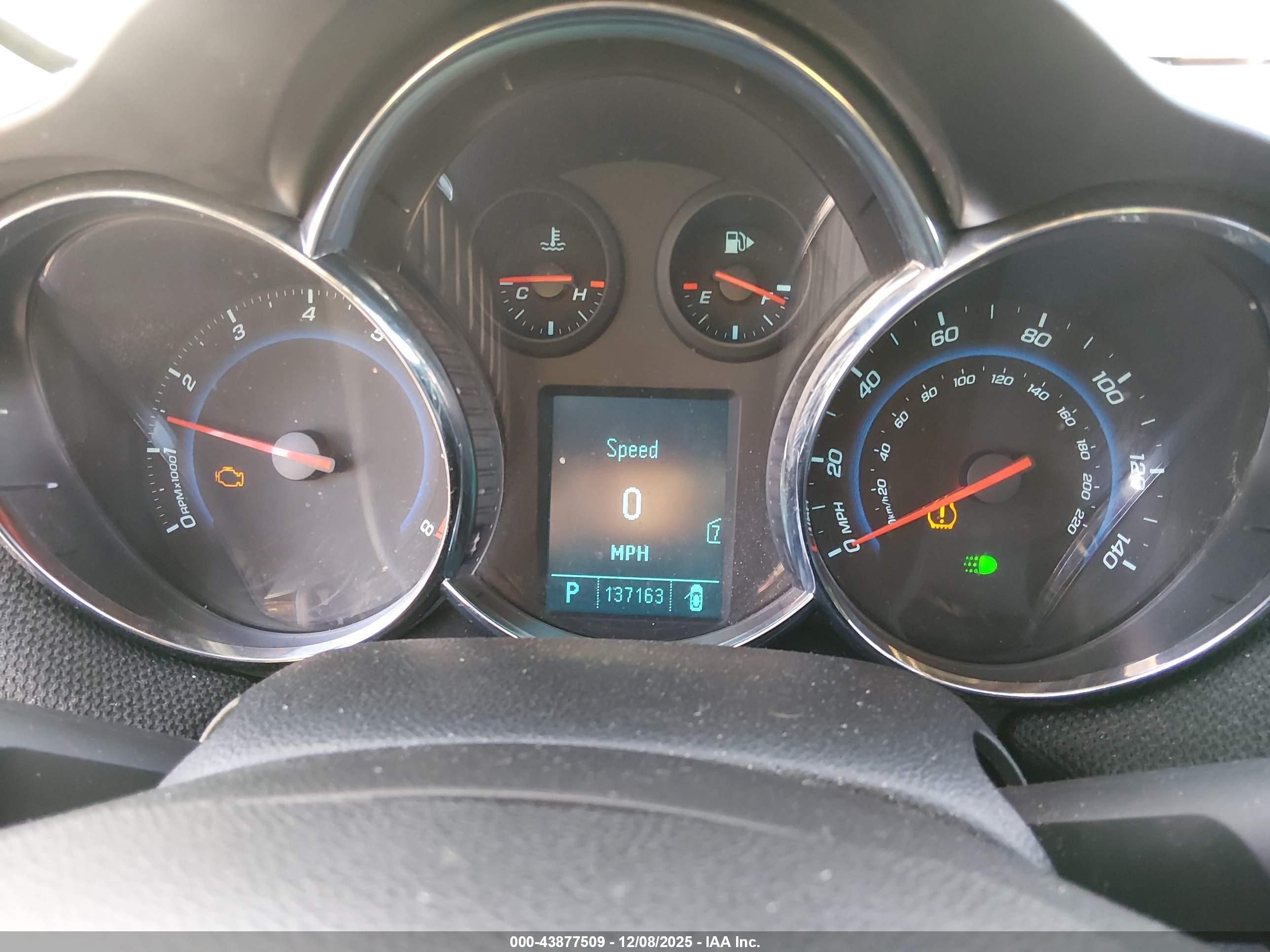 CHEVROLET CRUZE image 7