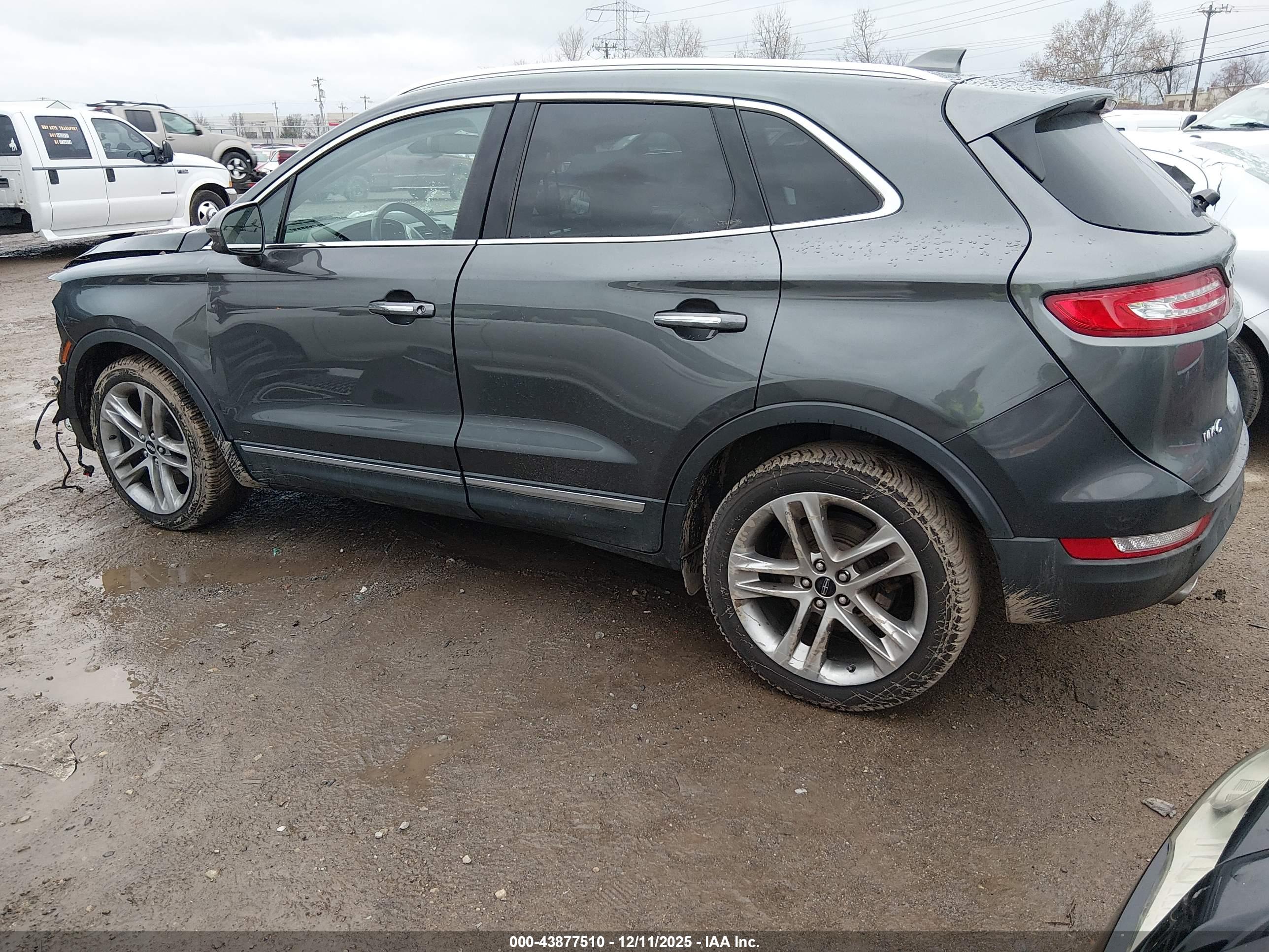 LINCOLN MKC image 3