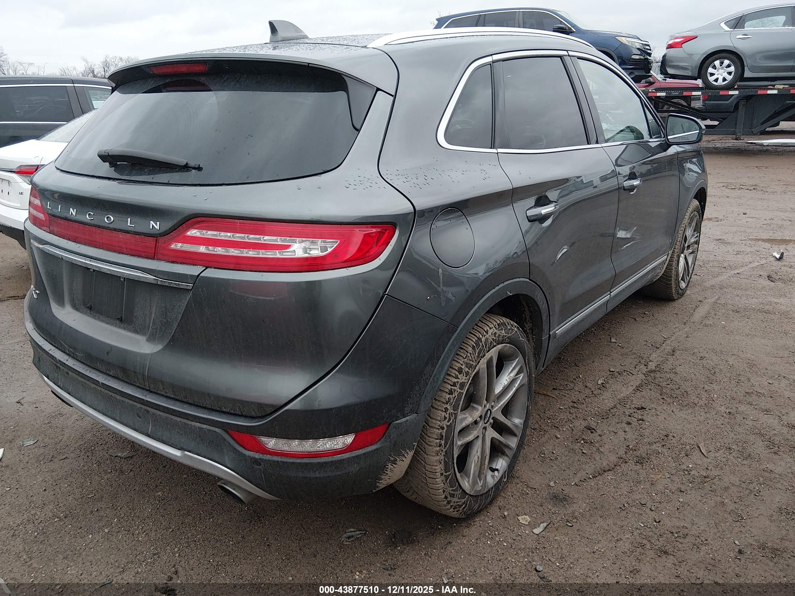 LINCOLN MKC image 4