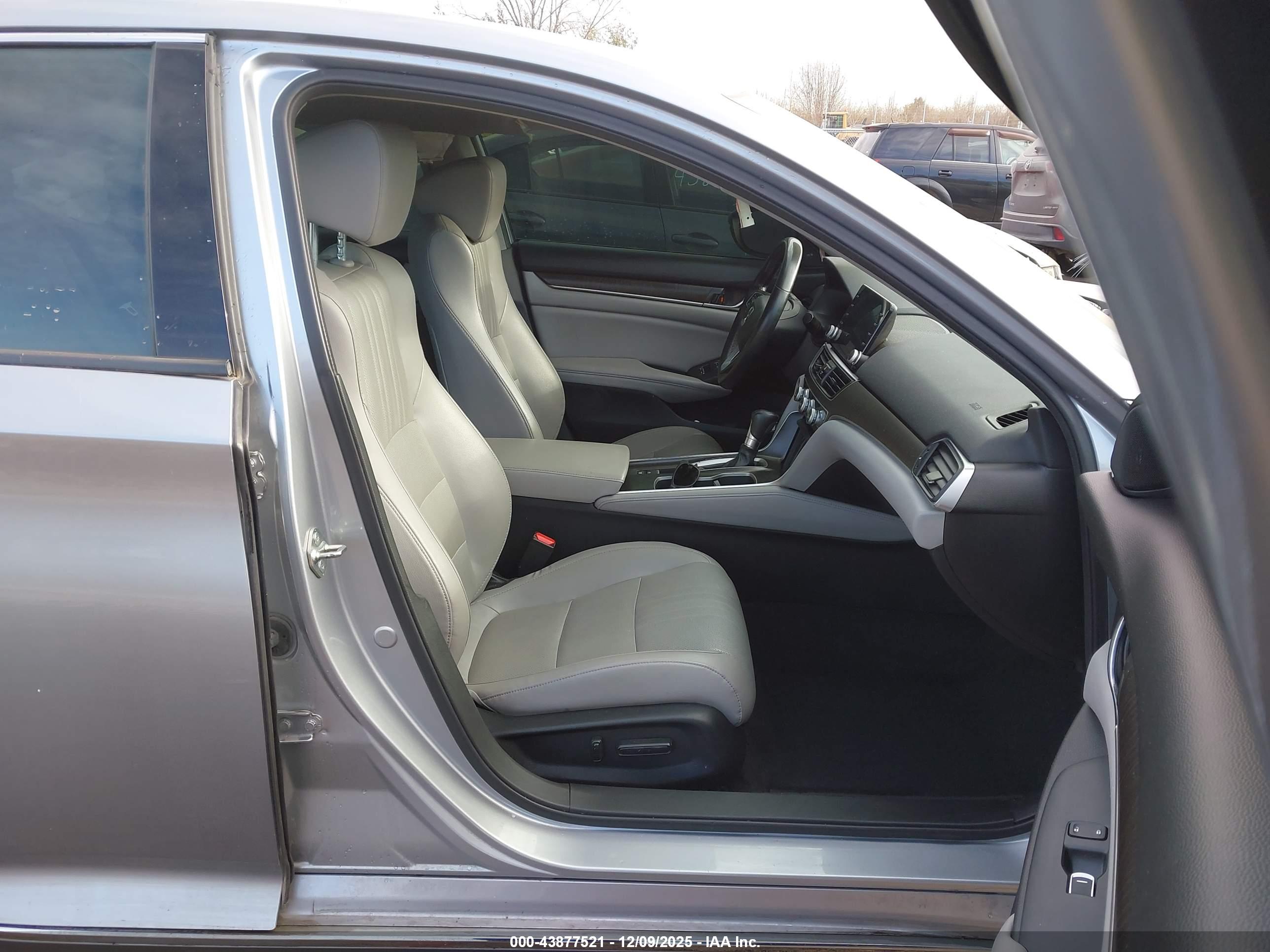 HONDA ACCORD image 5