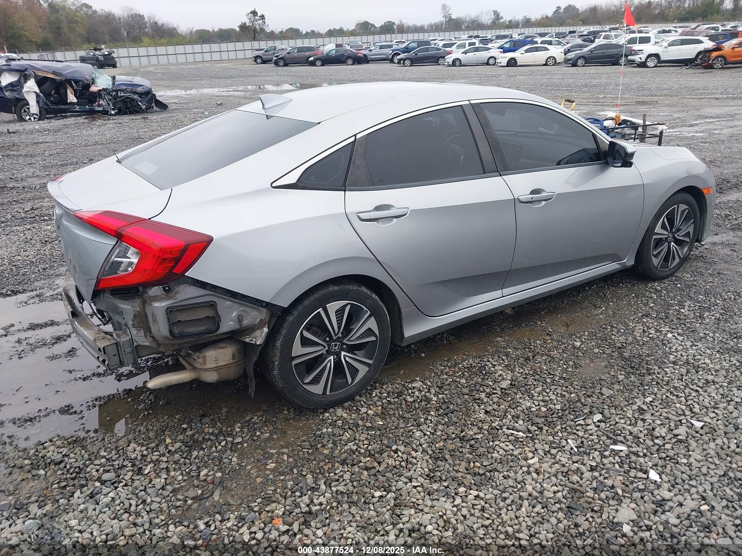 HONDA CIVIC image 4