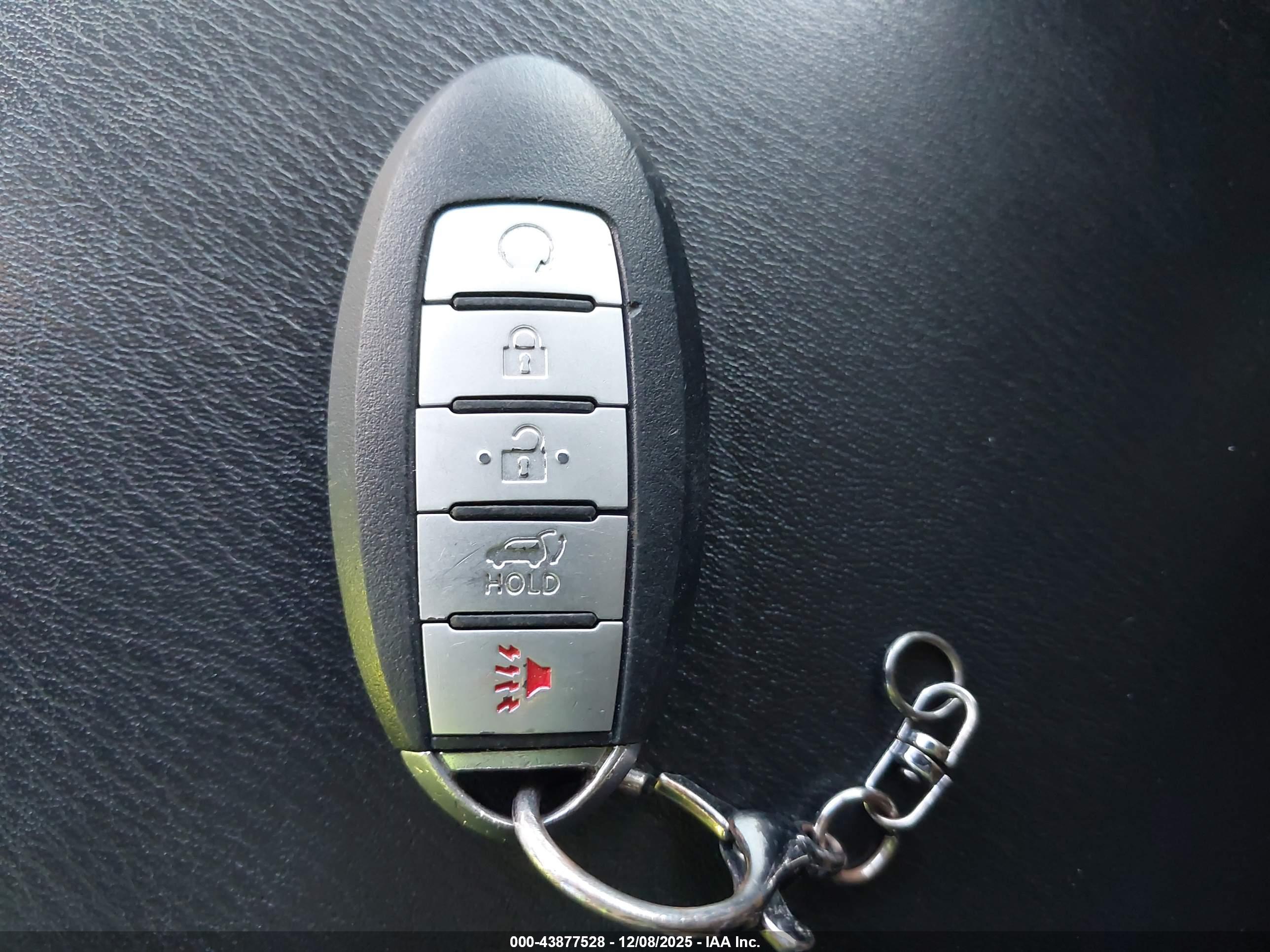 INFINITI QX80 image 11