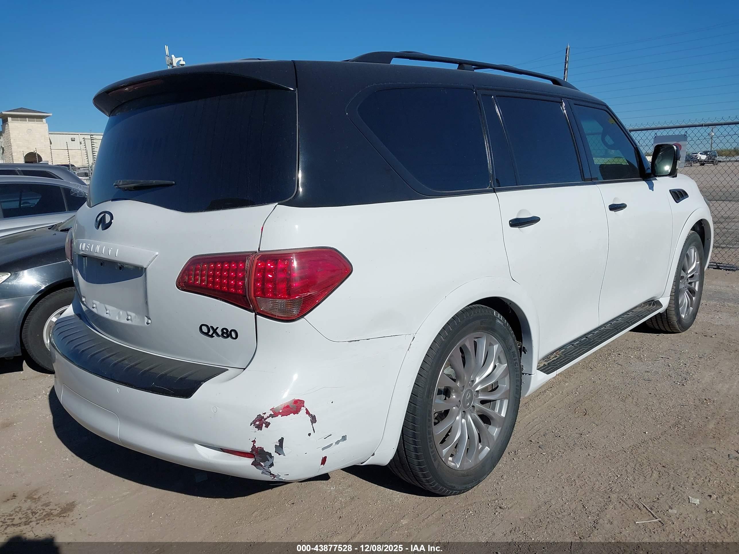 INFINITI QX80 image 4