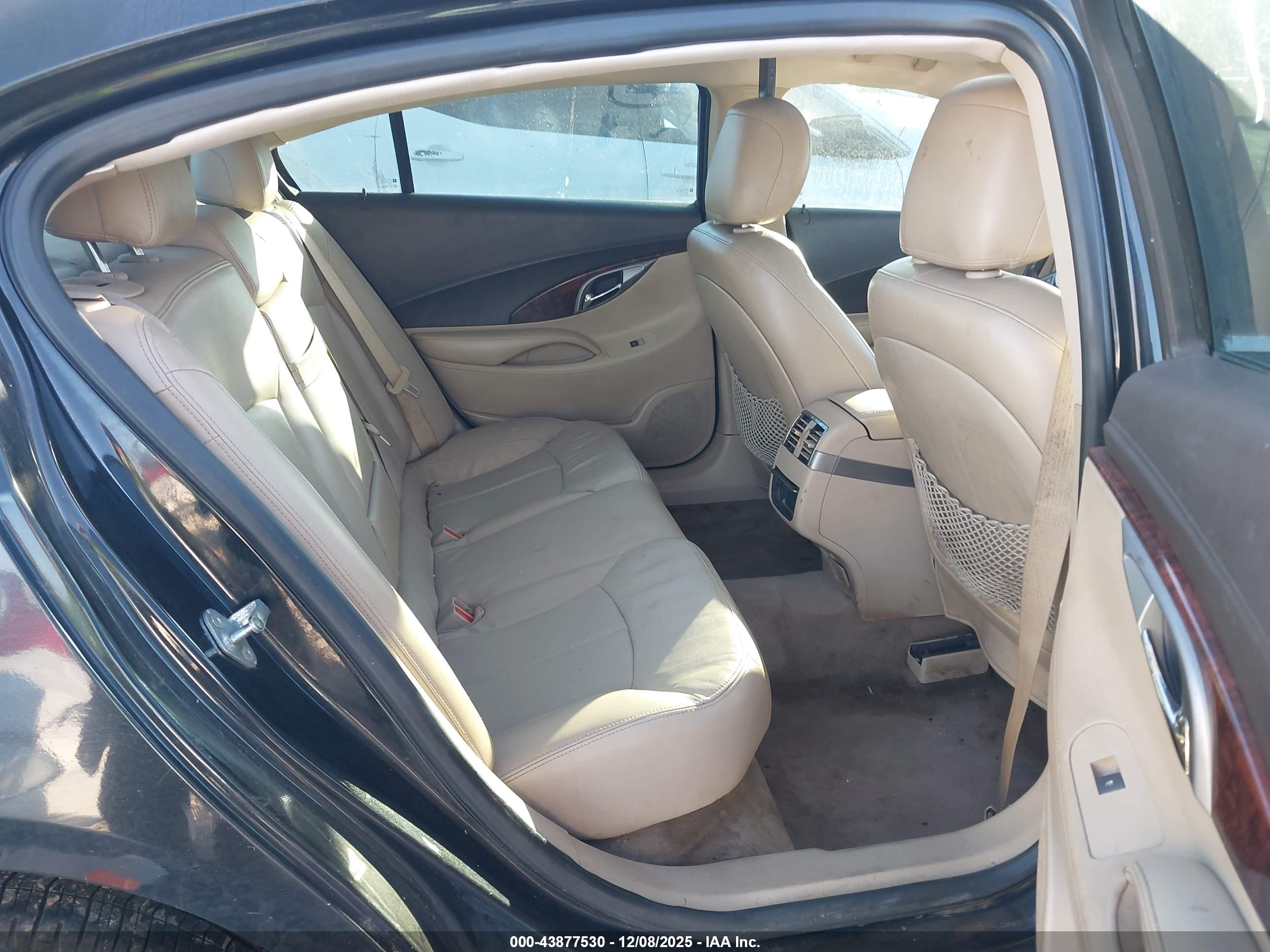 BUICK LACROSSE image 8