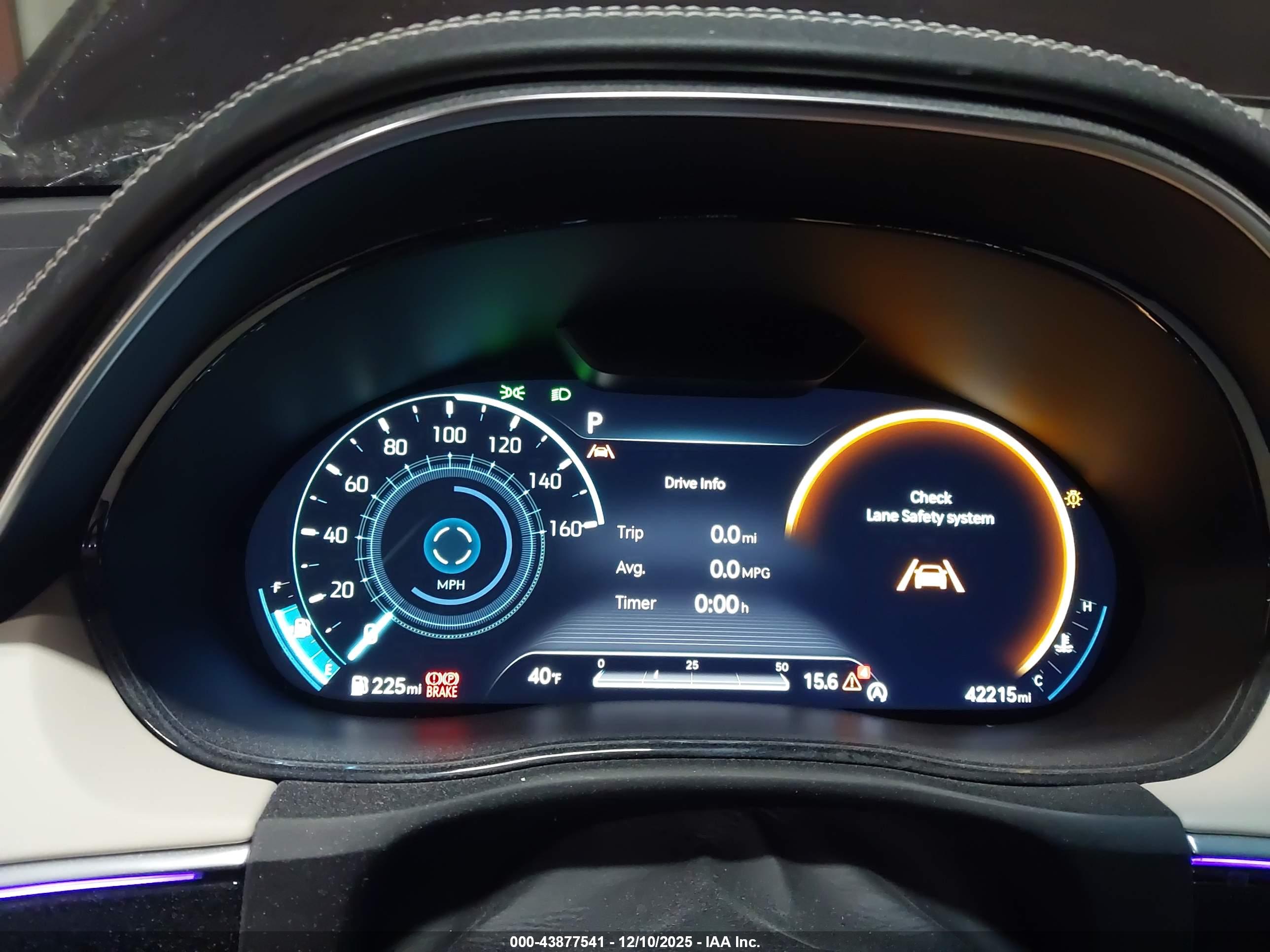 GENESIS GV70 image 7