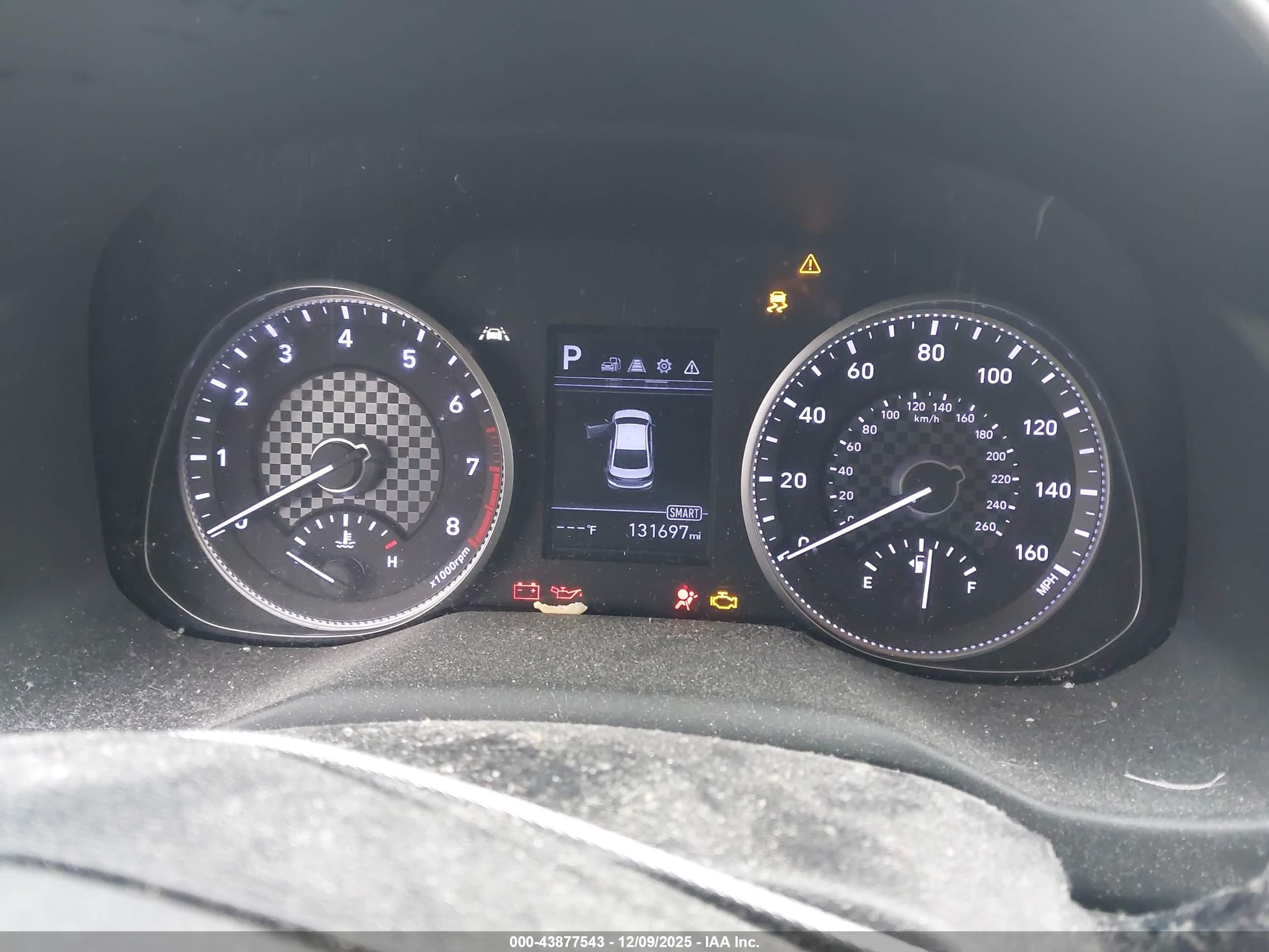 HYUNDAI ELANTRA image 7