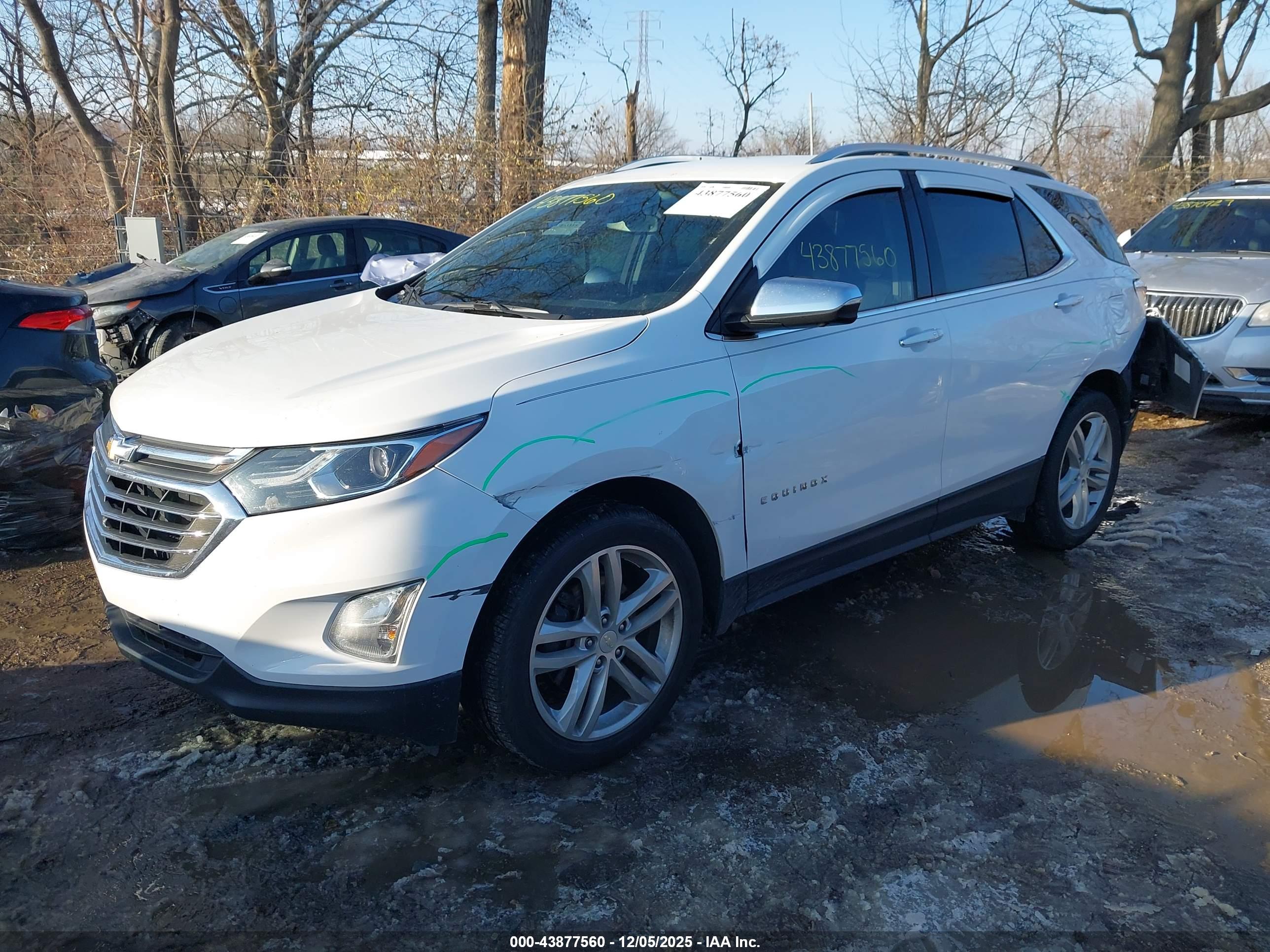 CHEVROLET EQUINOX image 2