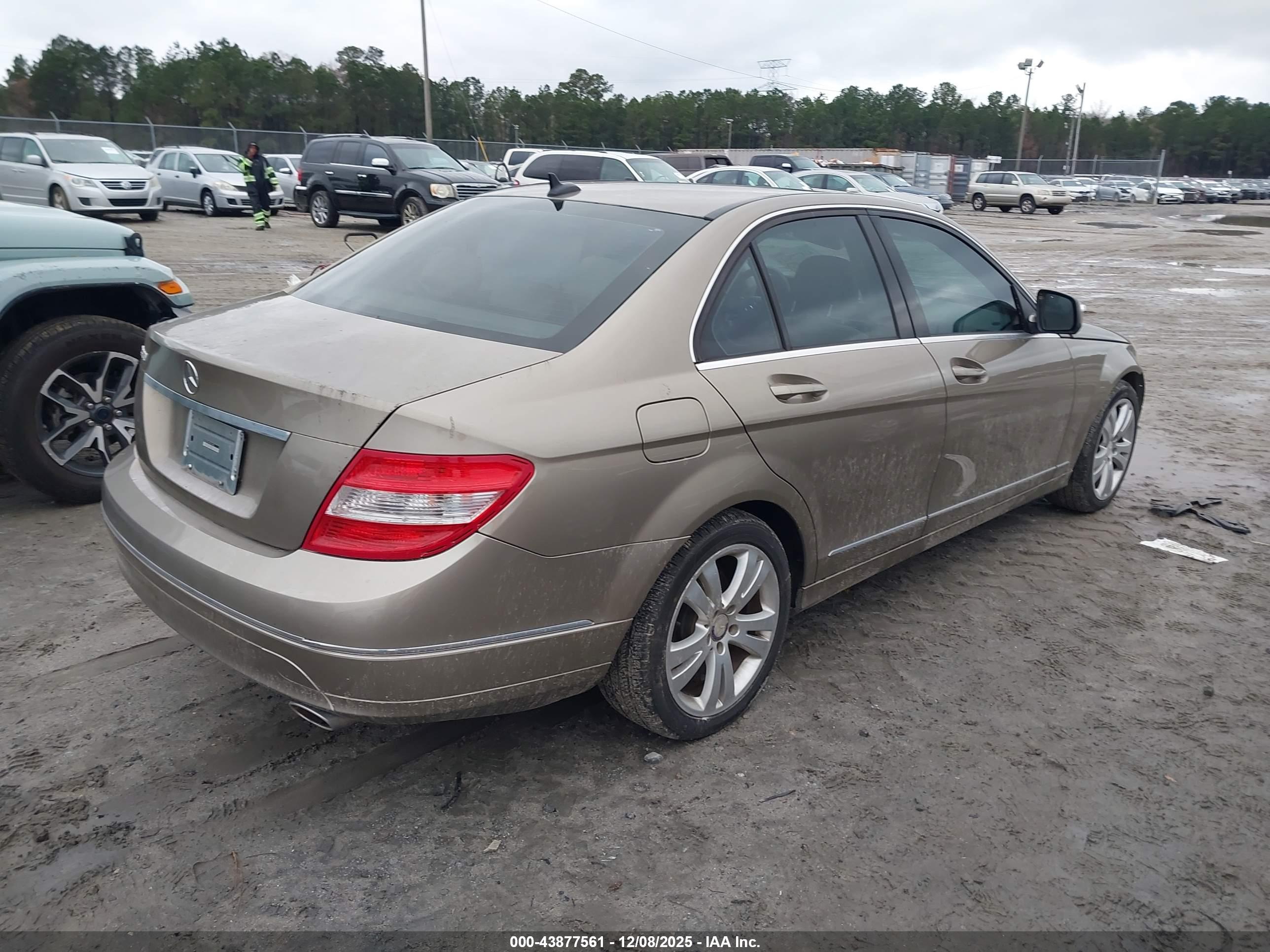 MERCEDES-BENZ C image 4