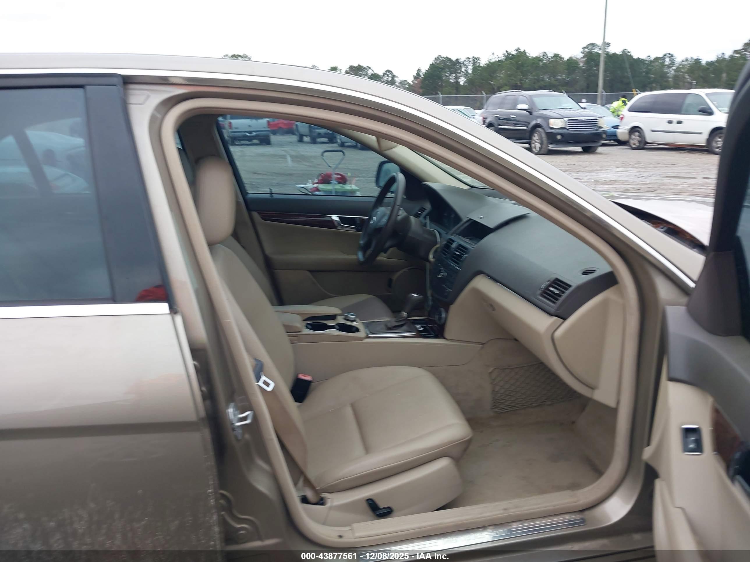 MERCEDES-BENZ C image 5