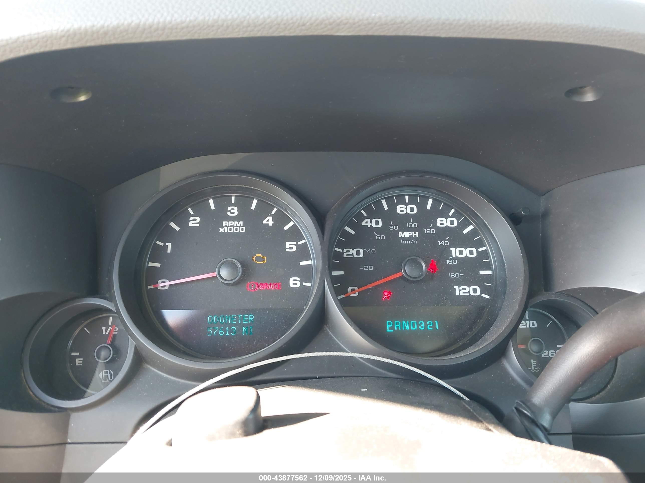 CHEVROLET SILVERADO image 7