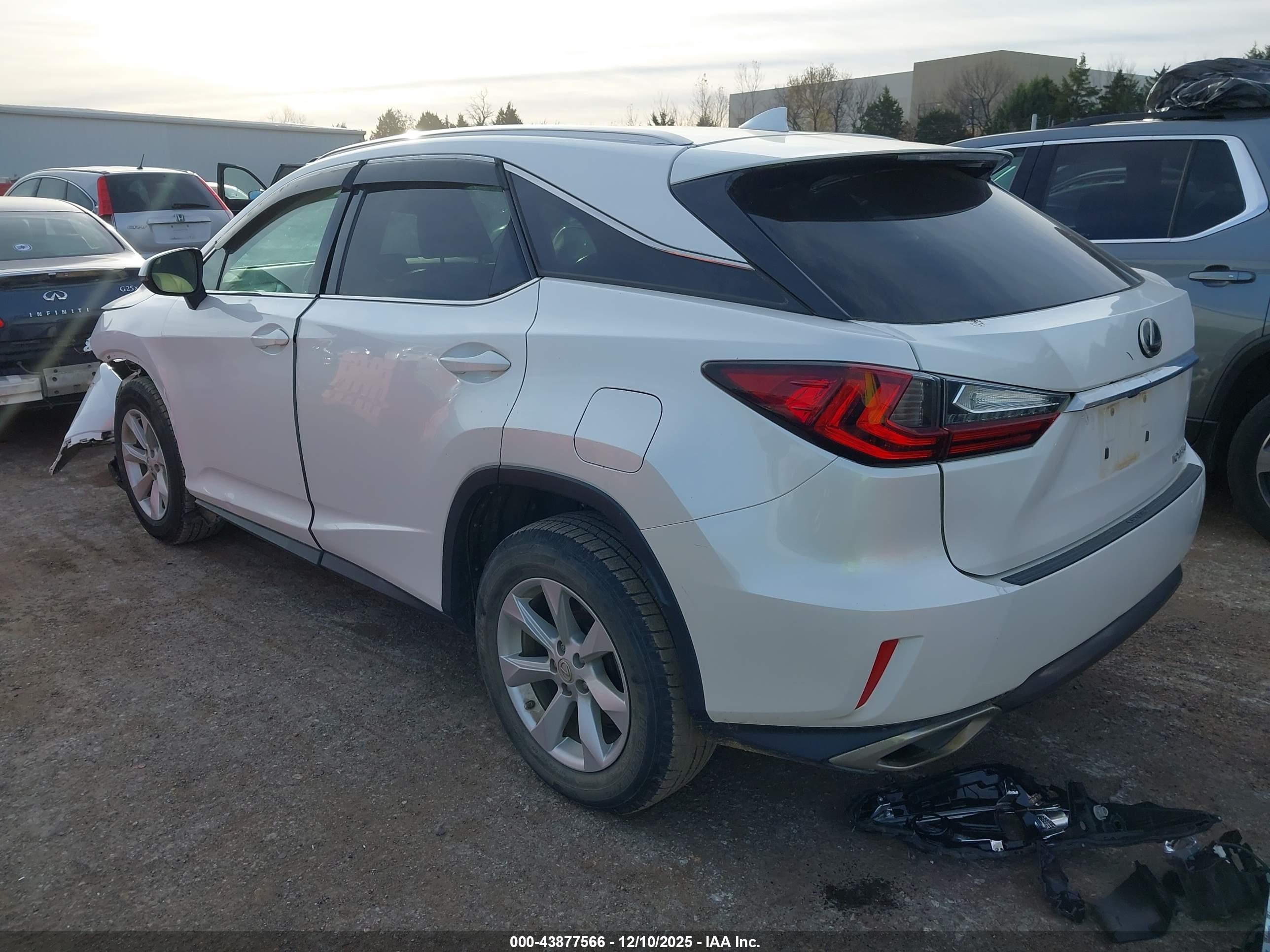 LEXUS RX image 3
