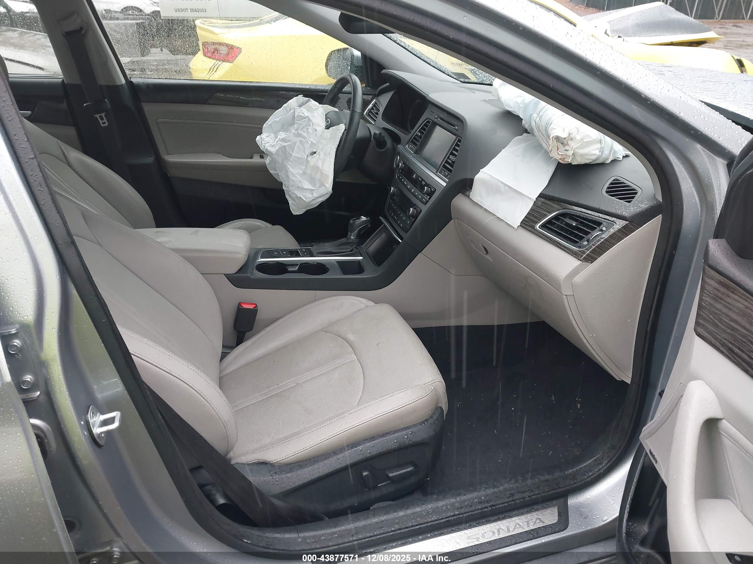 HYUNDAI SONATA image 5