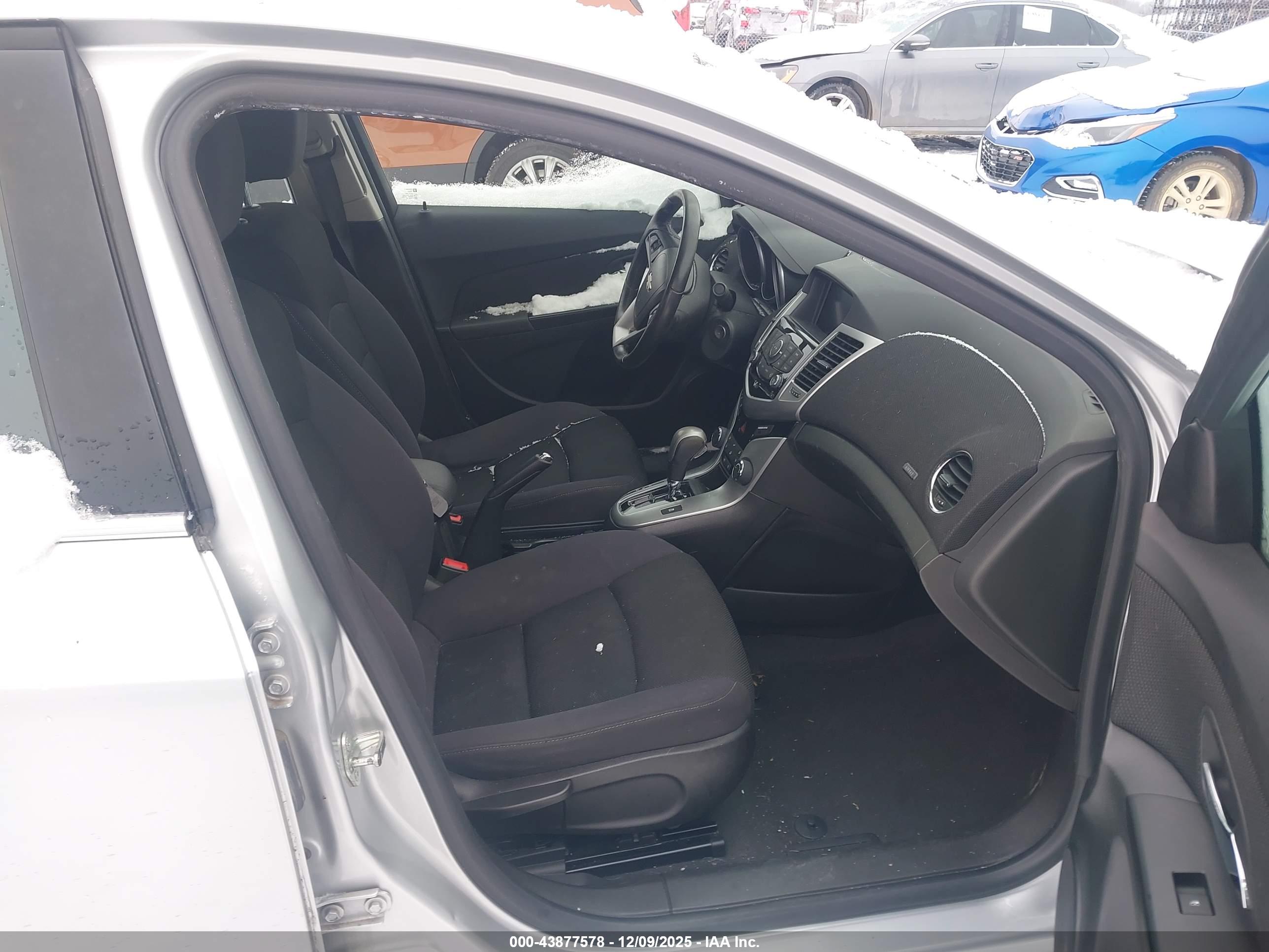 CHEVROLET CRUZE image 5