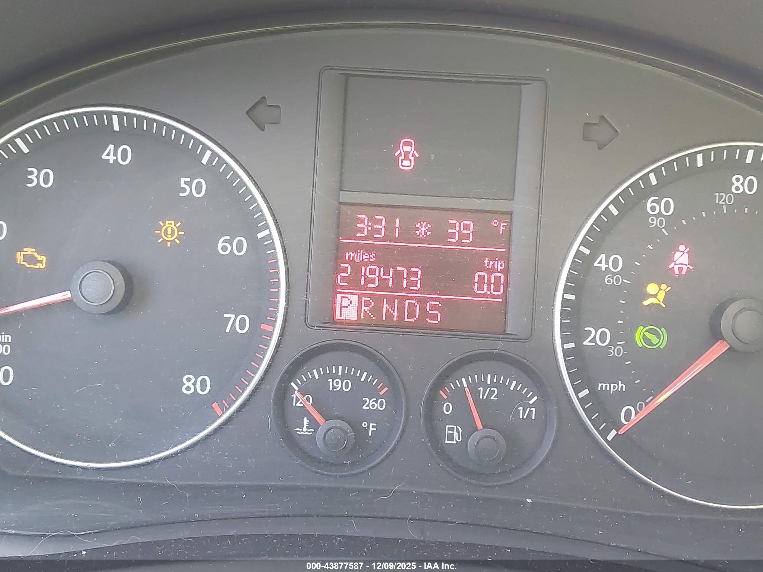 VOLKSWAGEN JETTA image 7