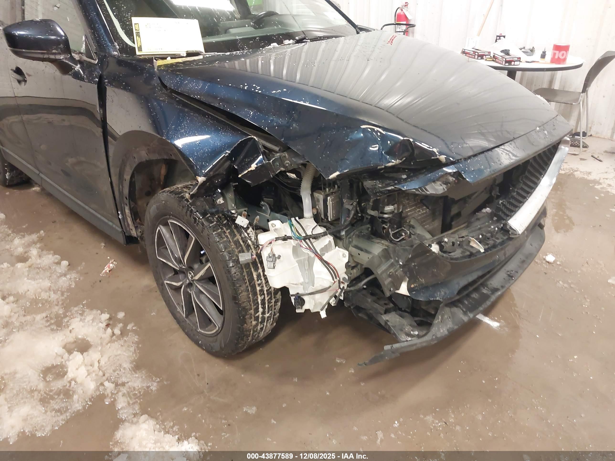 MAZDA CX-5 image 6